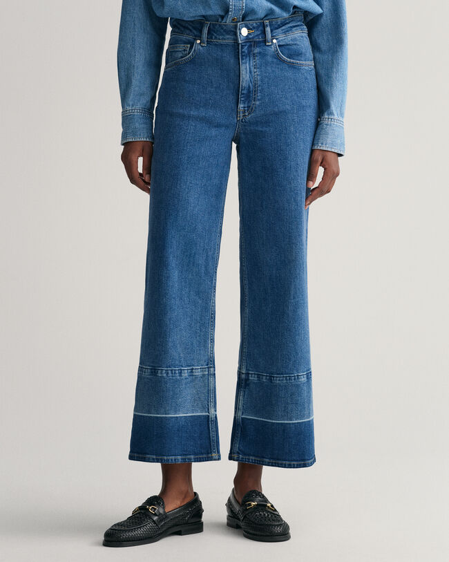 Vaqueros tobilleros con pernera ancha