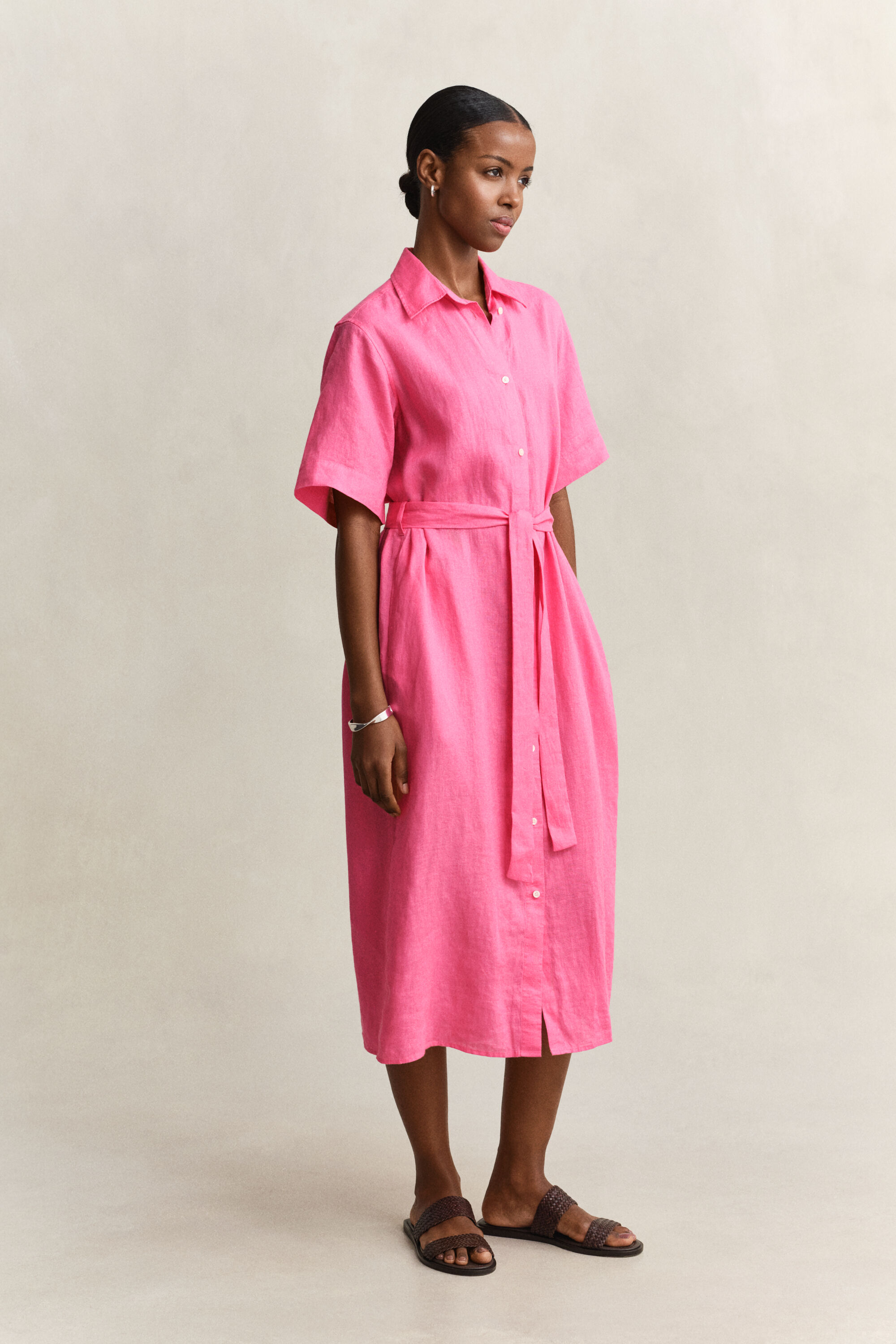 Vestido camisero de lino