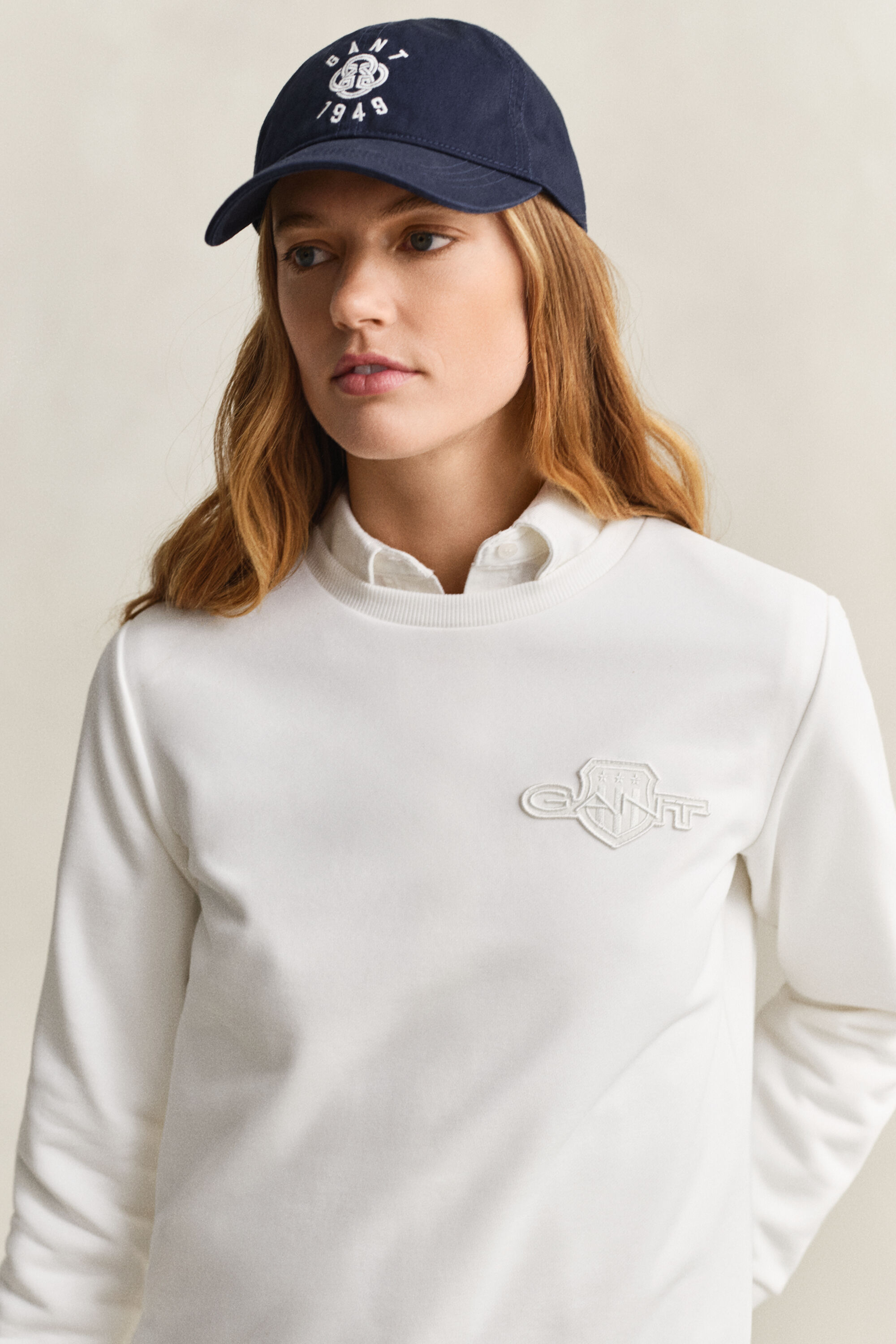 Sudadera Tonal Shield de cuello redondo