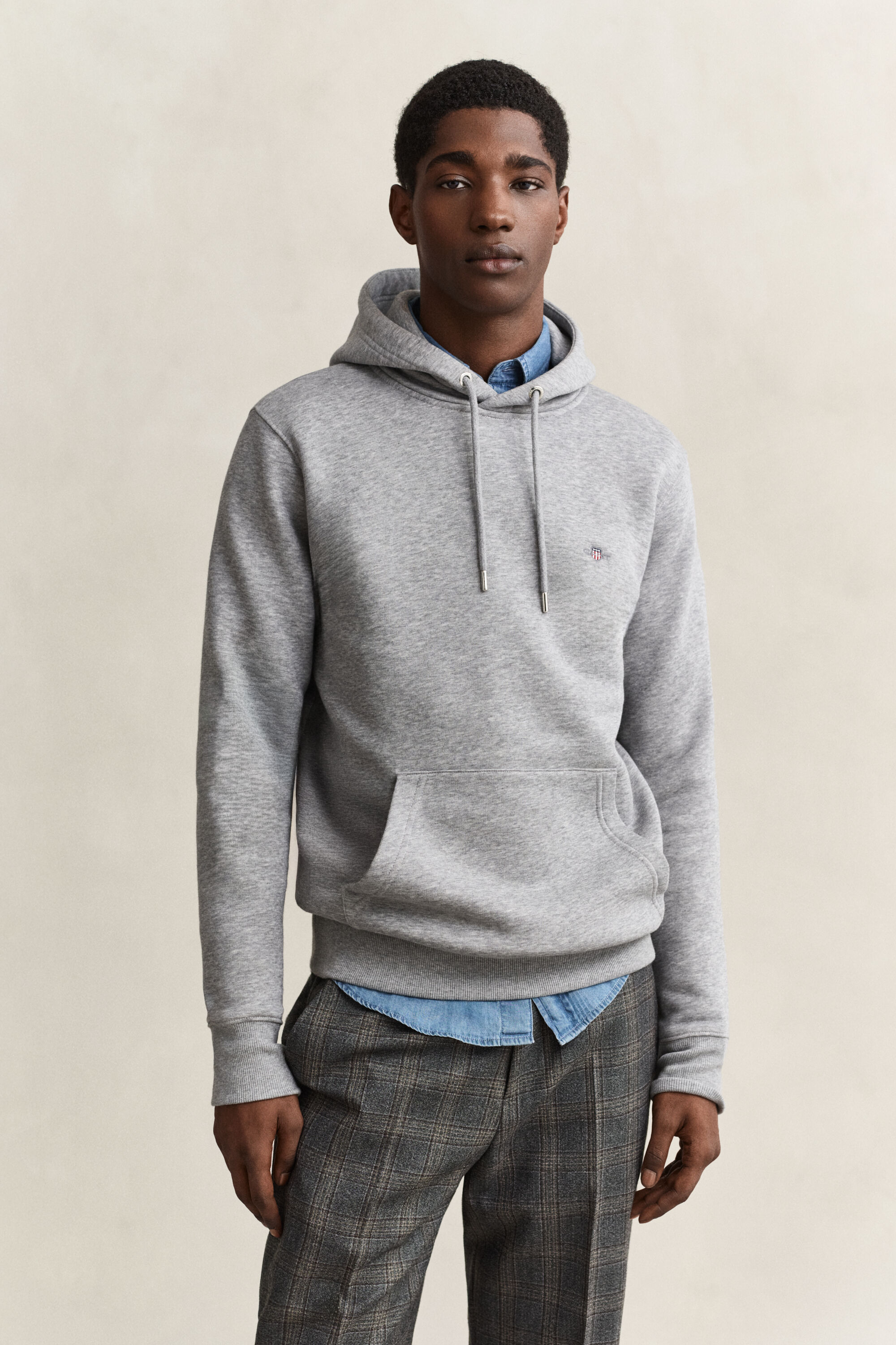 Sudadera con capucha Shield
