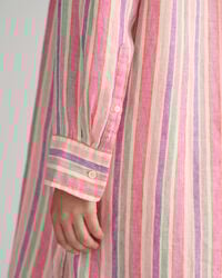 Vestido camisero de lino con varios diseños de rayas