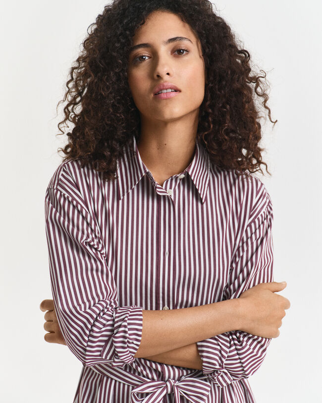 Vestido camisero clásico de popelina con cinturón