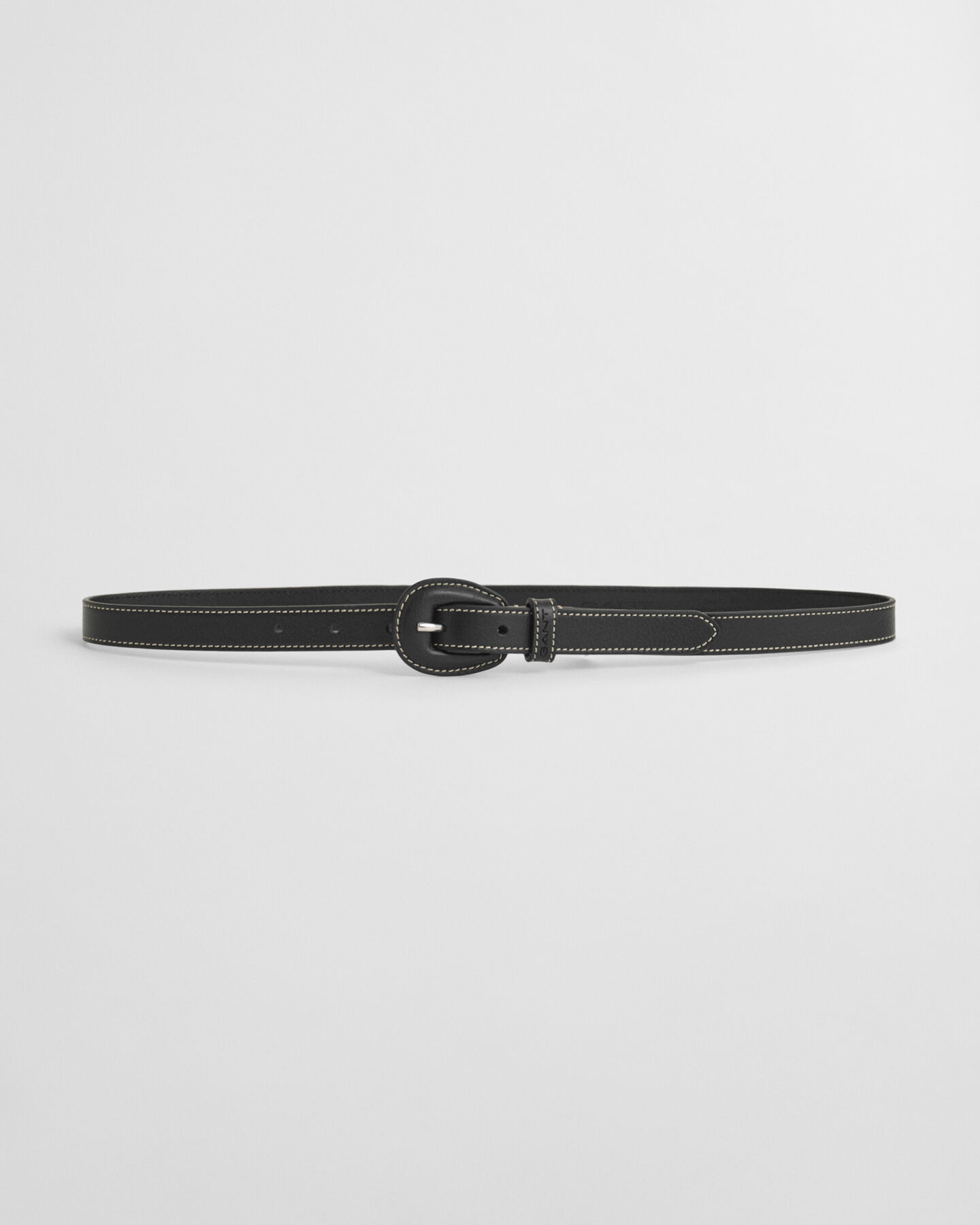 Cinturón de piel con hebilla revestida