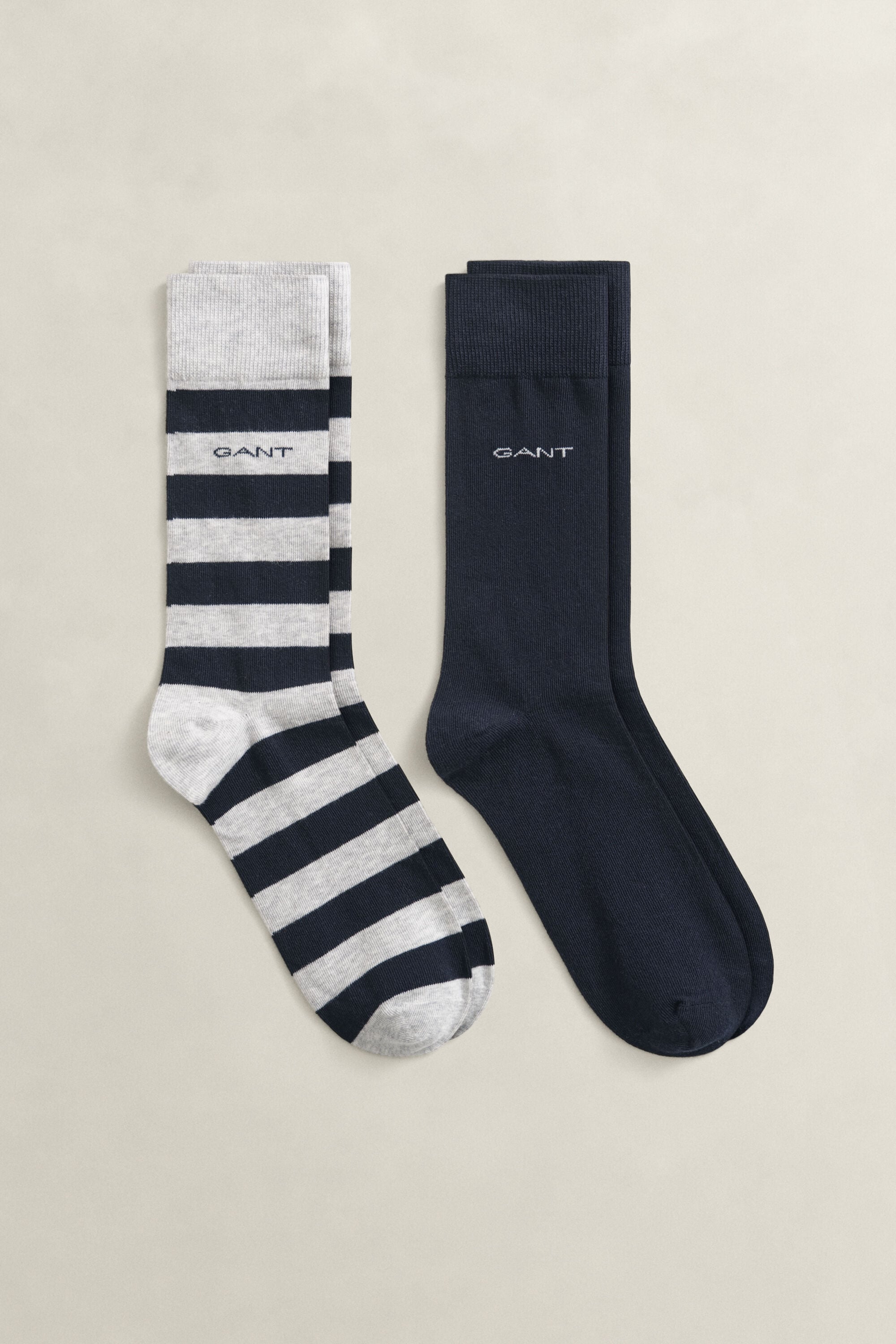 Paquete de dos pares de calcetines lisos y de rayas anchas