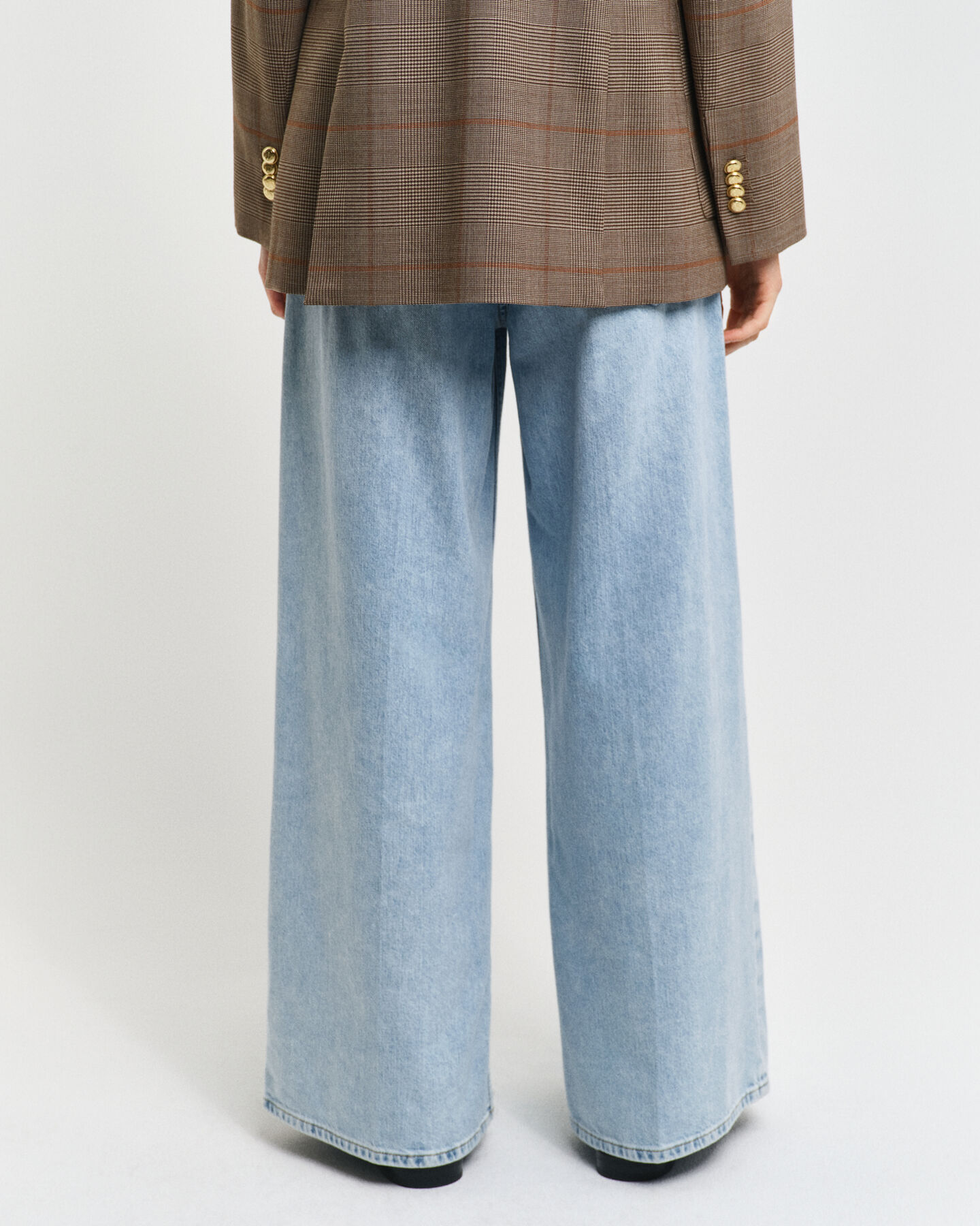 Vaqueros de pernera ancha con raya