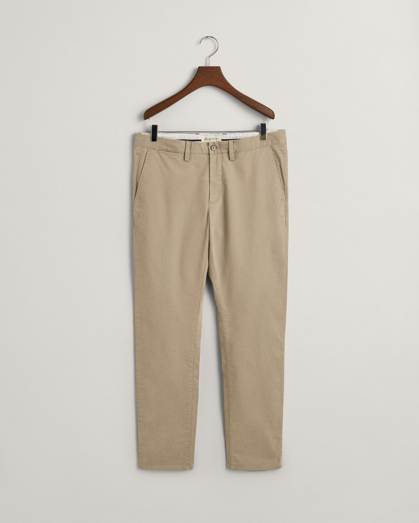 Pantalones chinos Seasonal Essential Slim Fit Archive Shield