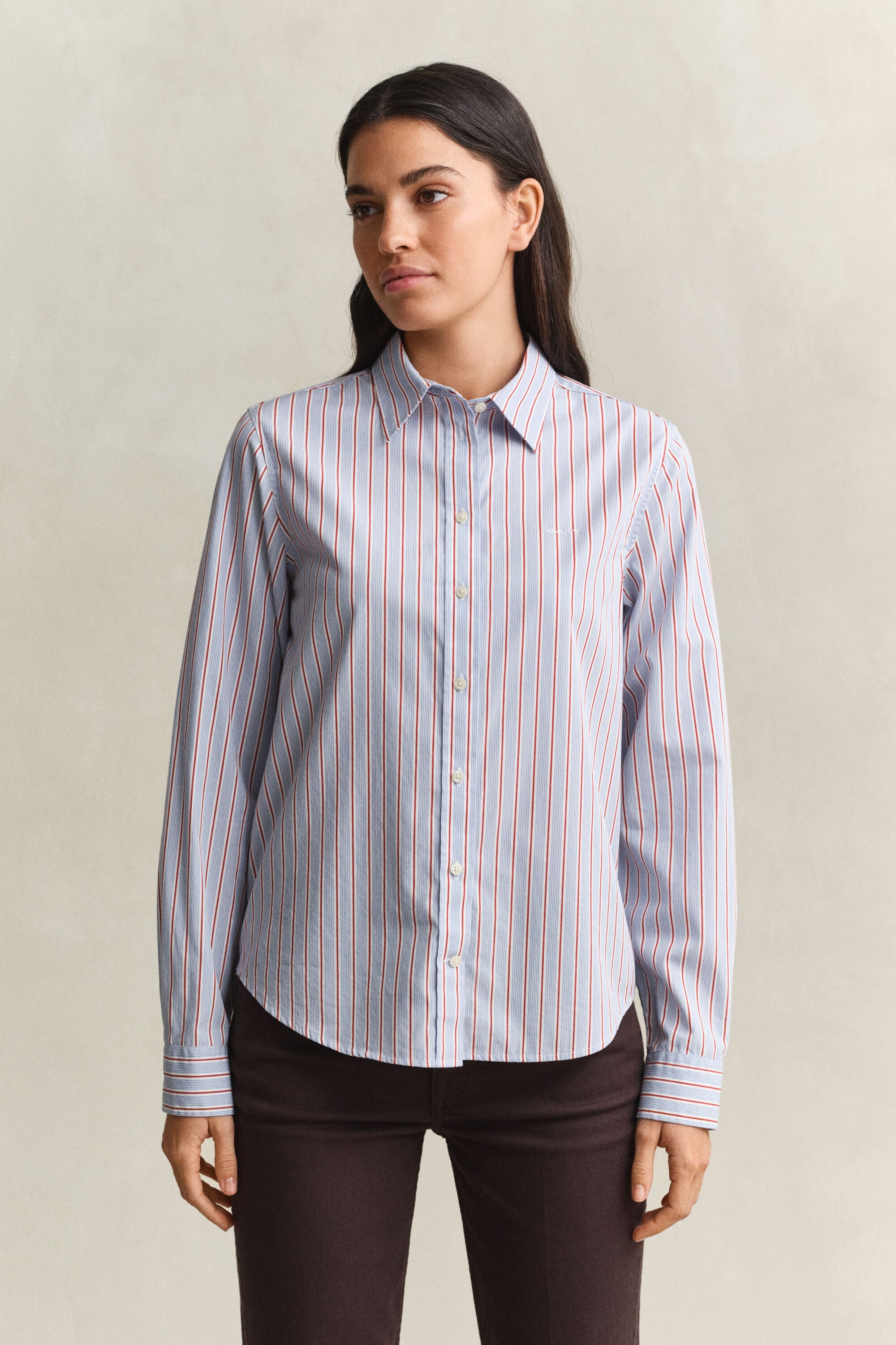 Camisa Regular Fit clásica de popelina a rayas