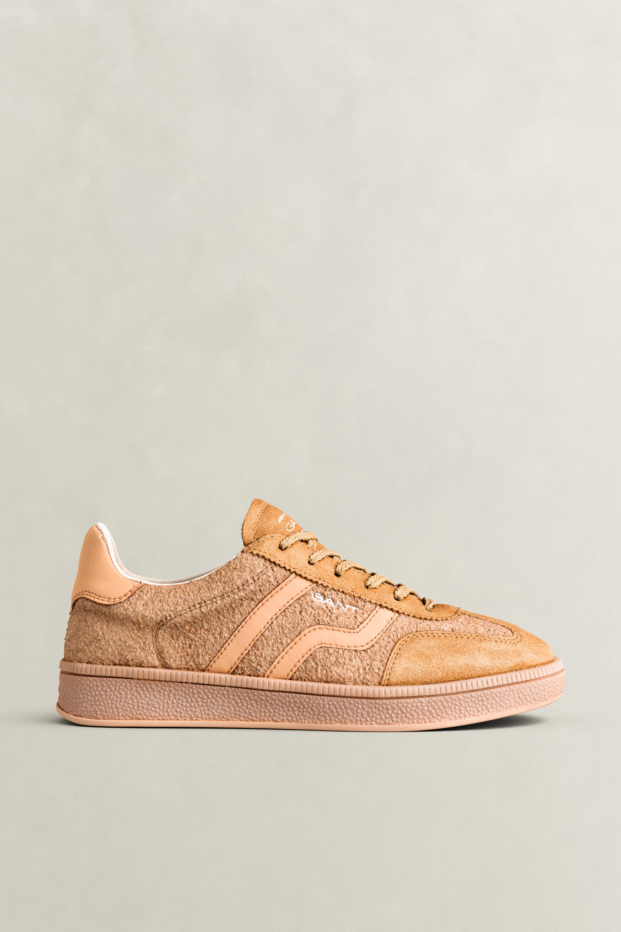 Zapatillas de lana y ante Cuzima