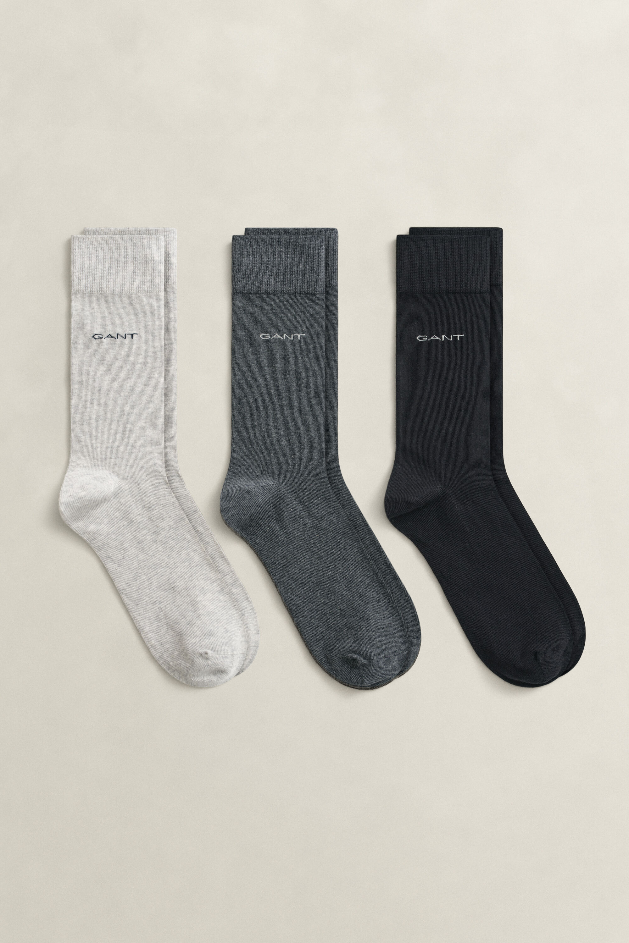 Paquete de tres pares de calcetines de algodón suave