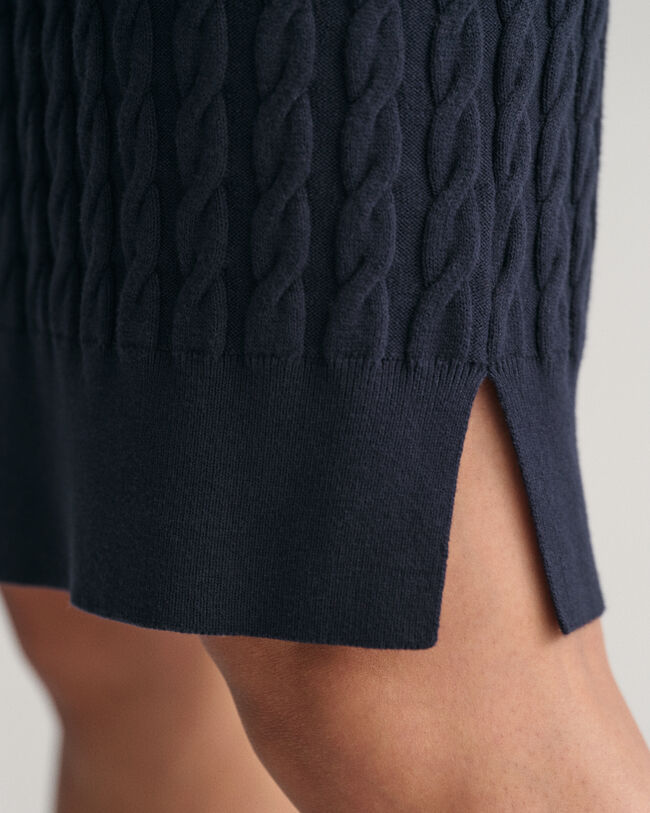 Vestido de cuello redondo y punto de ochos en algodón elástico