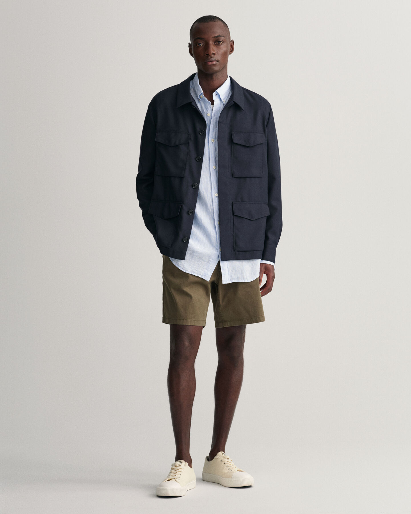 Camisa Regular Fit de lino a rayas