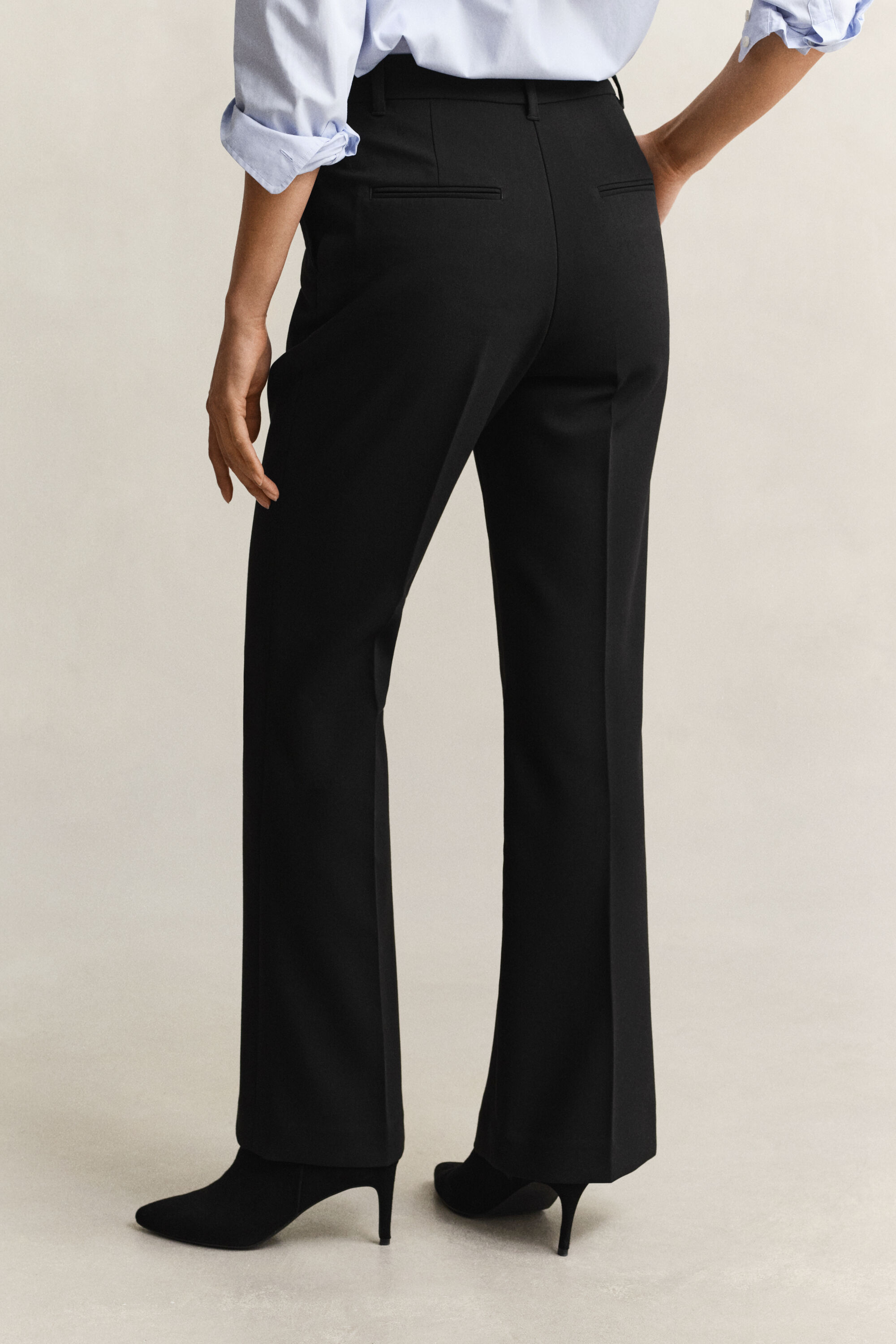 Pantalones de vestir Slim Fit acampanados