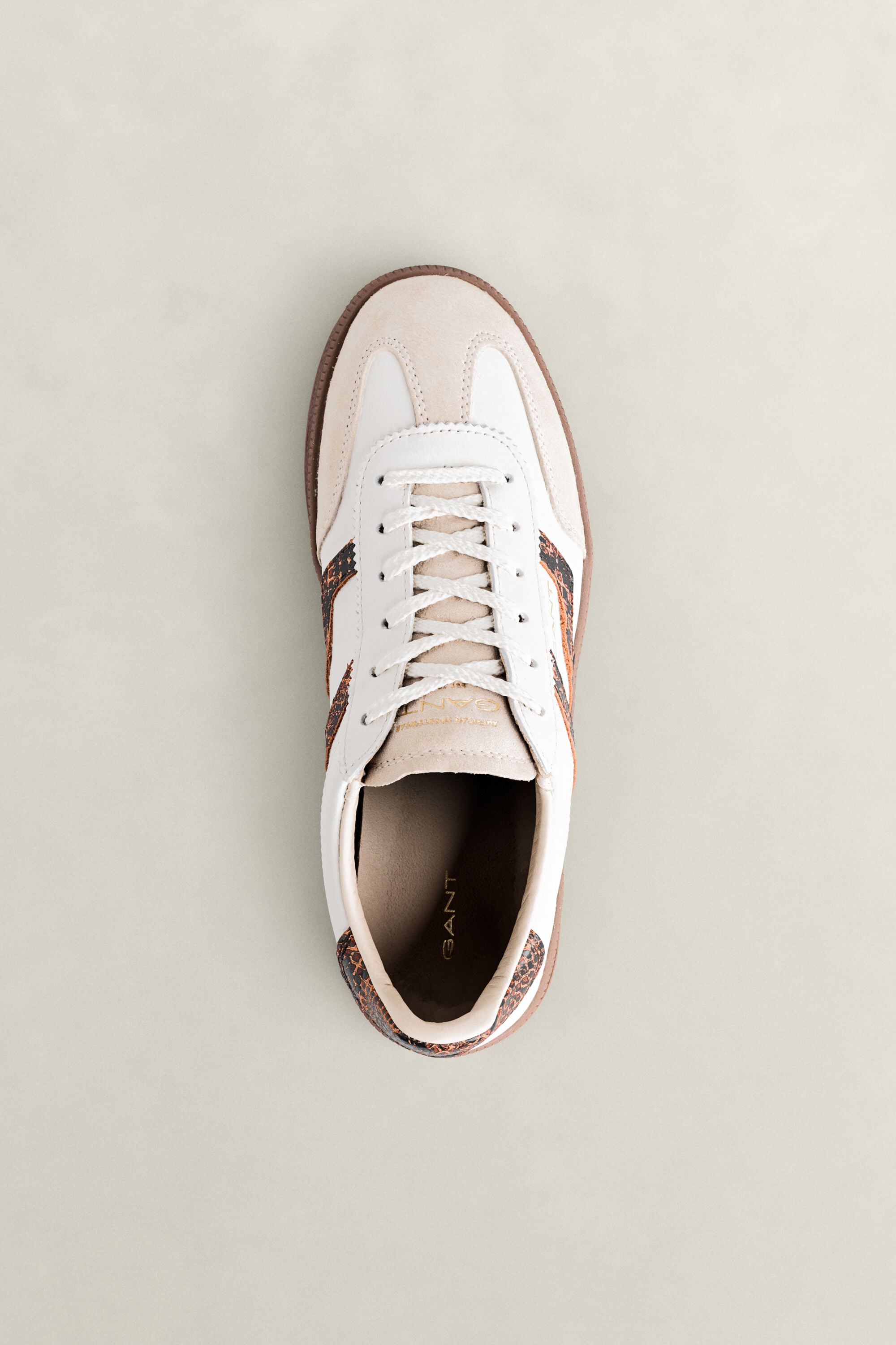 Zapatillas de piel y ante Cuzima
