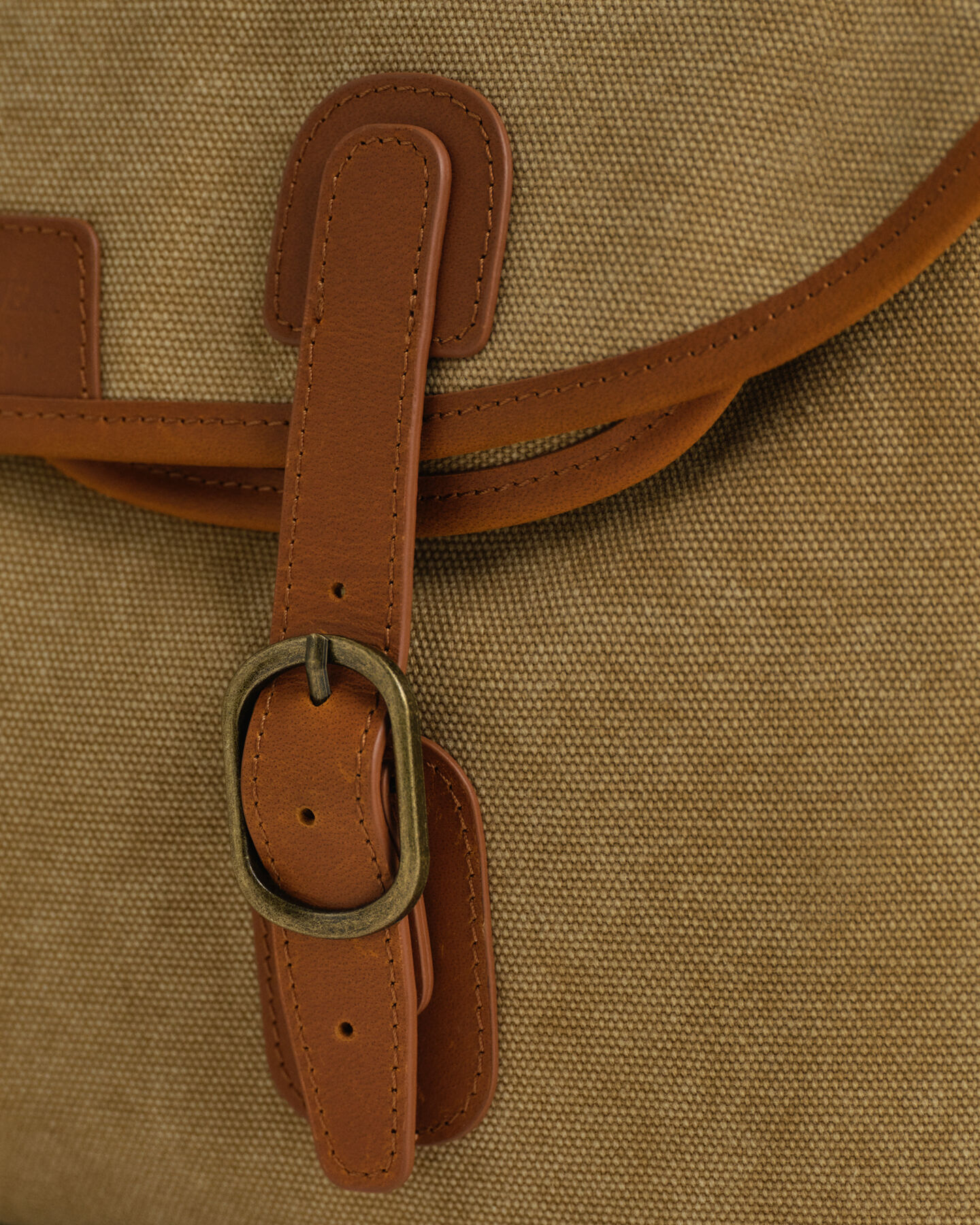 Bolso estilo pescador en lona lavada