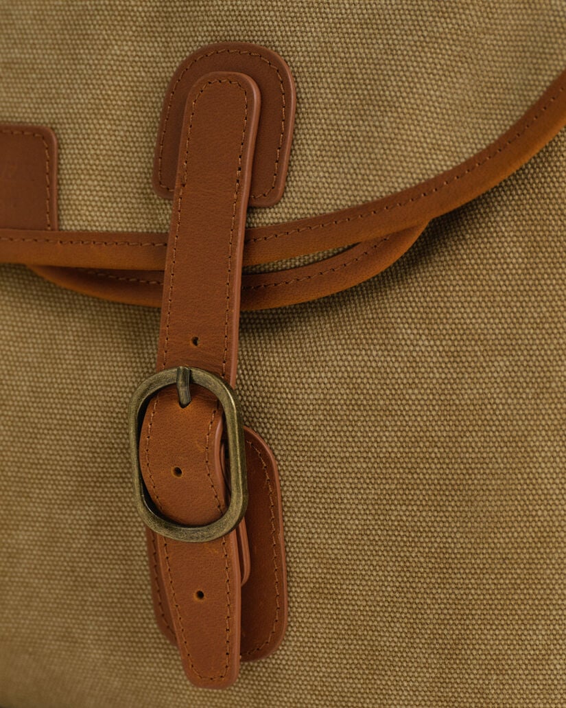 Bolso estilo pescador en lona lavada