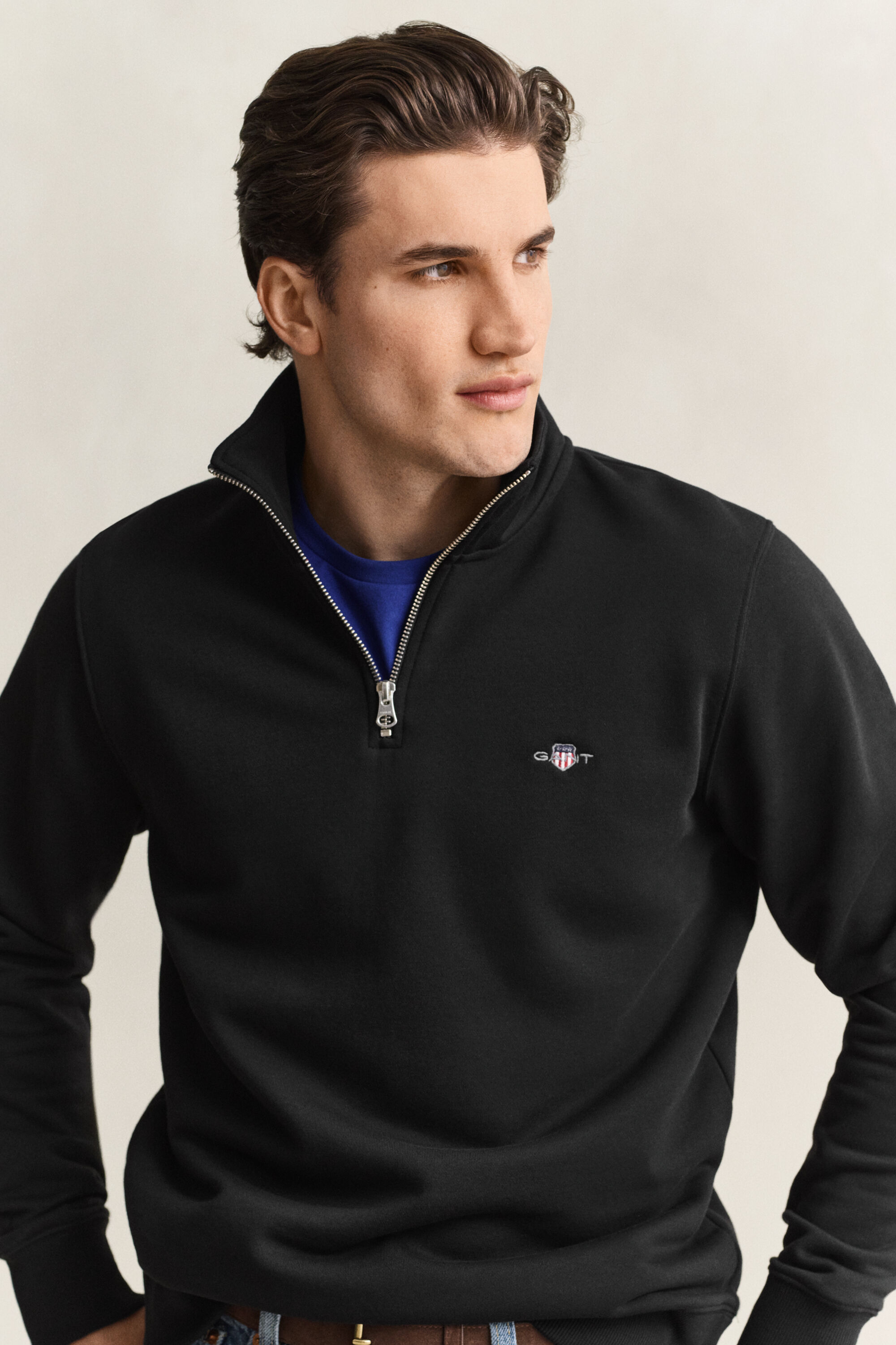 Sudadera Shield con media cremallera
