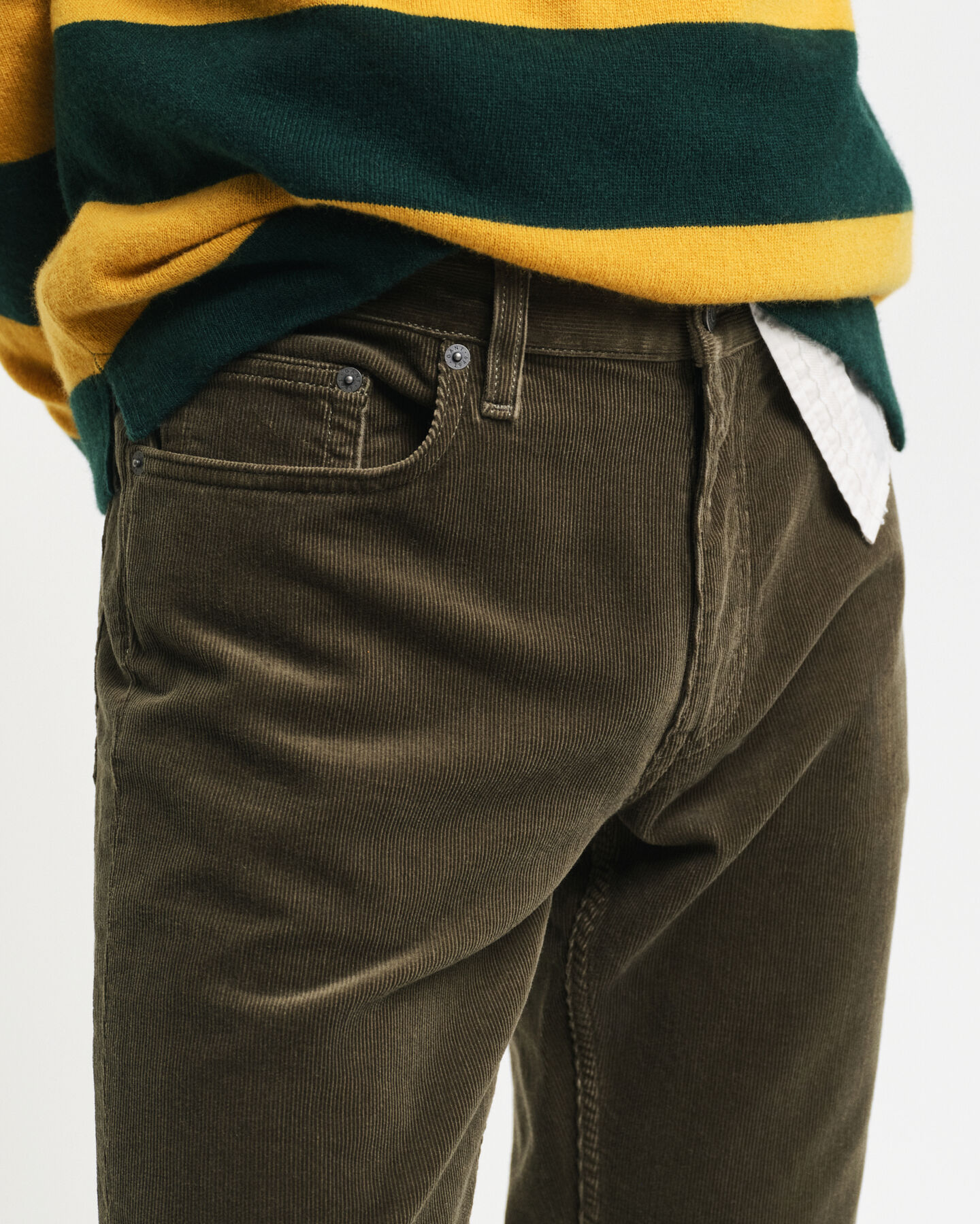 Vaqueros Regular Fit de pana