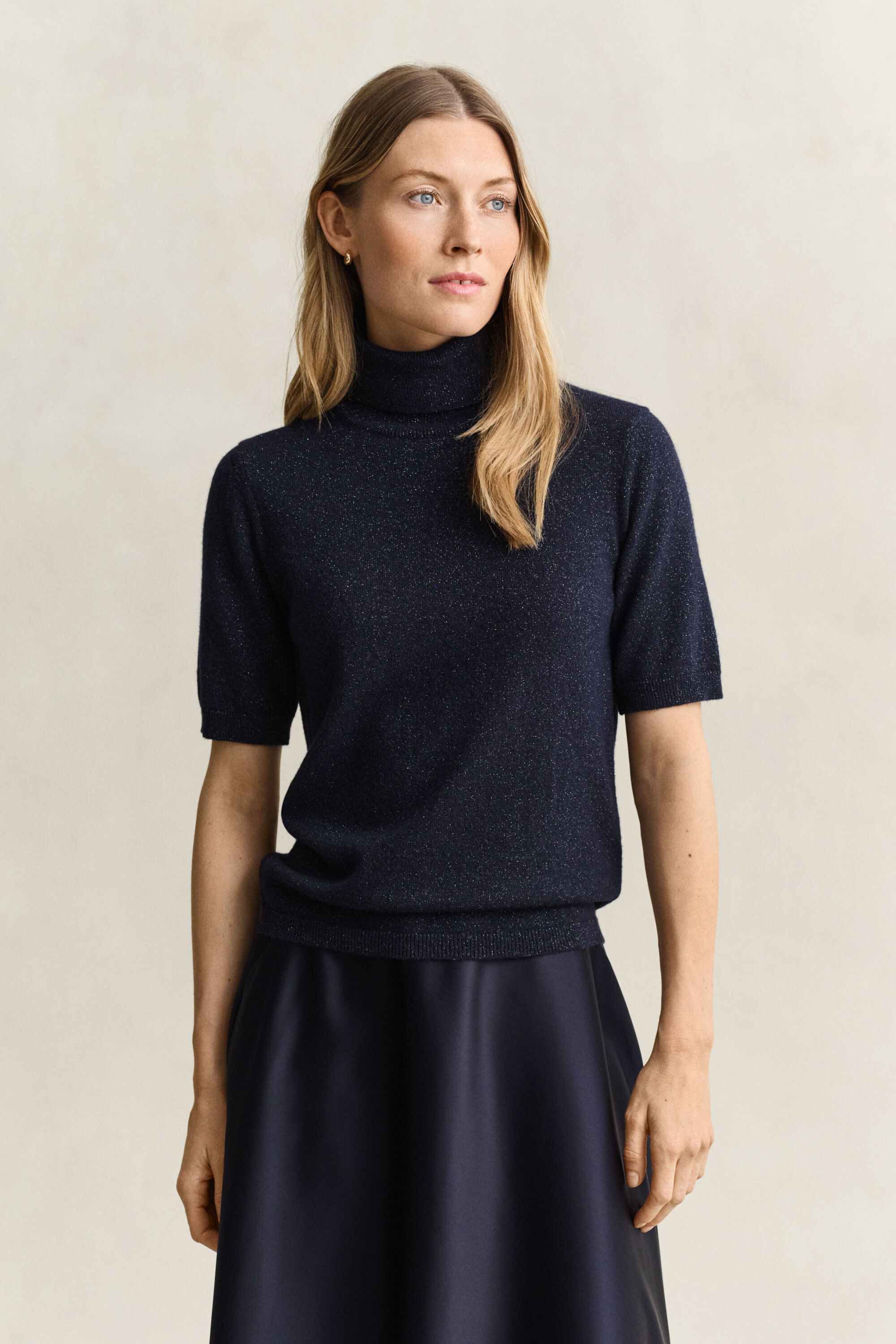 Jersey con cuello de cisne en mezcla de lana metalizada