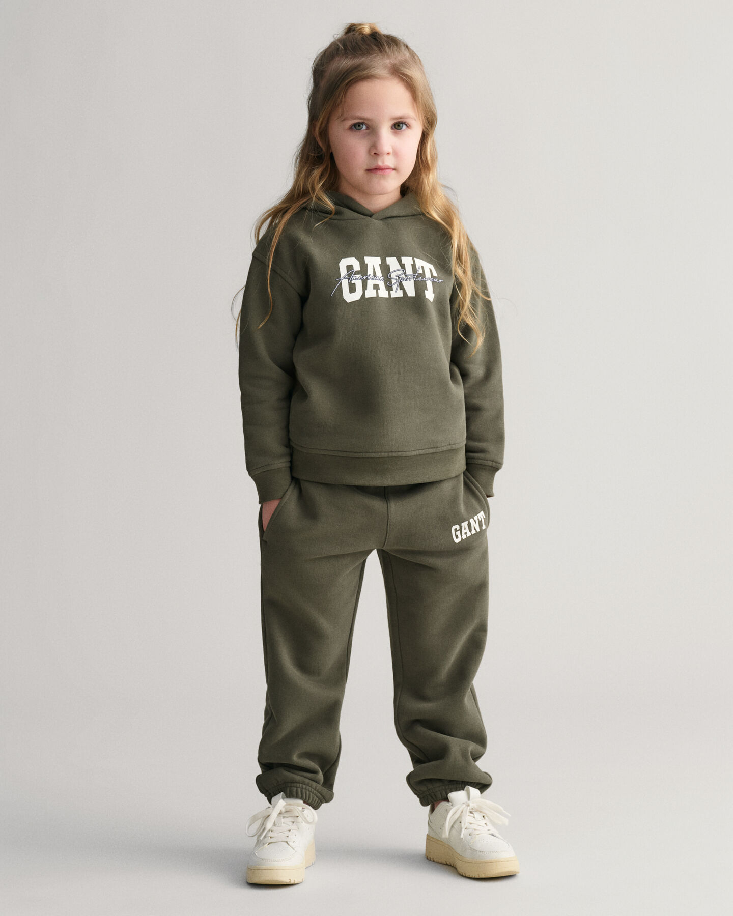 Pantalones GANT Arch Graphic Kids