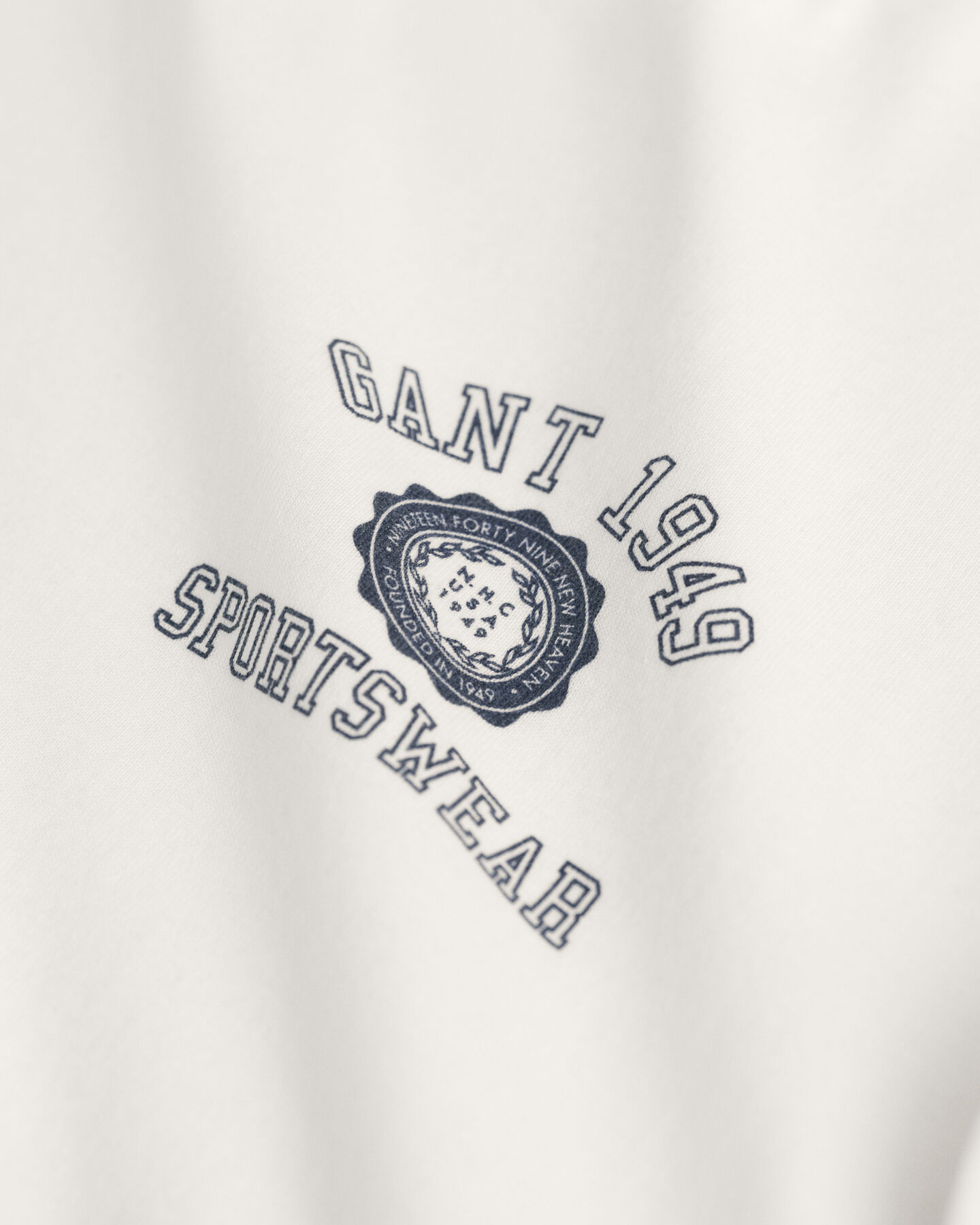 Camiseta Crest Graphic