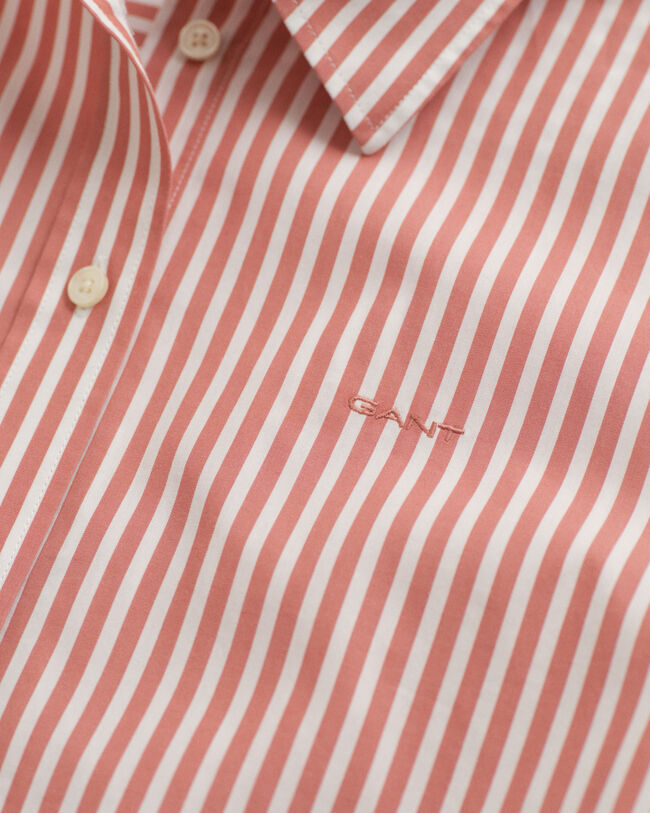 Camisa Regular Fit cl&aacute;sica de popelina a rayas