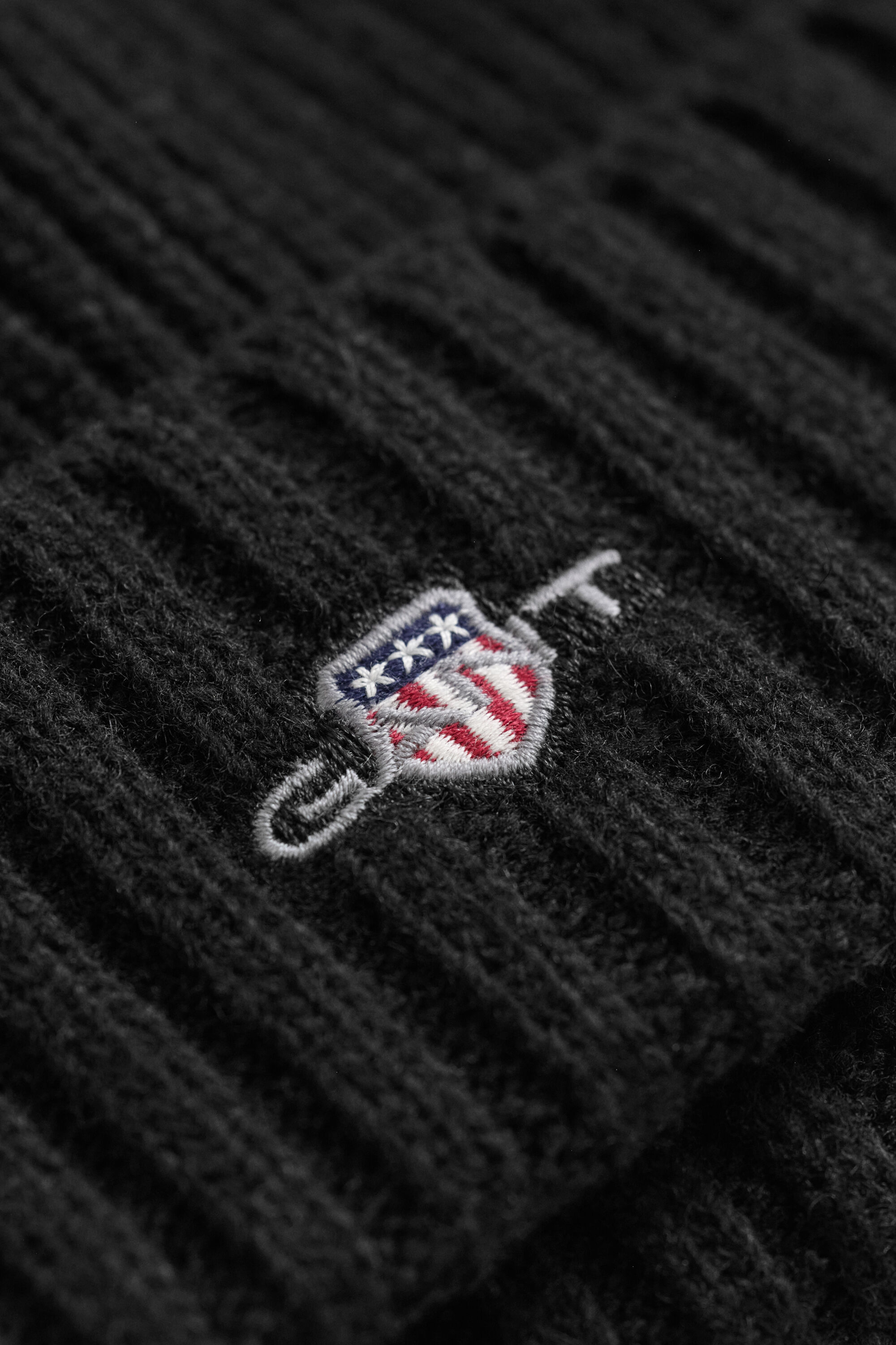 Gorro de lana Shield