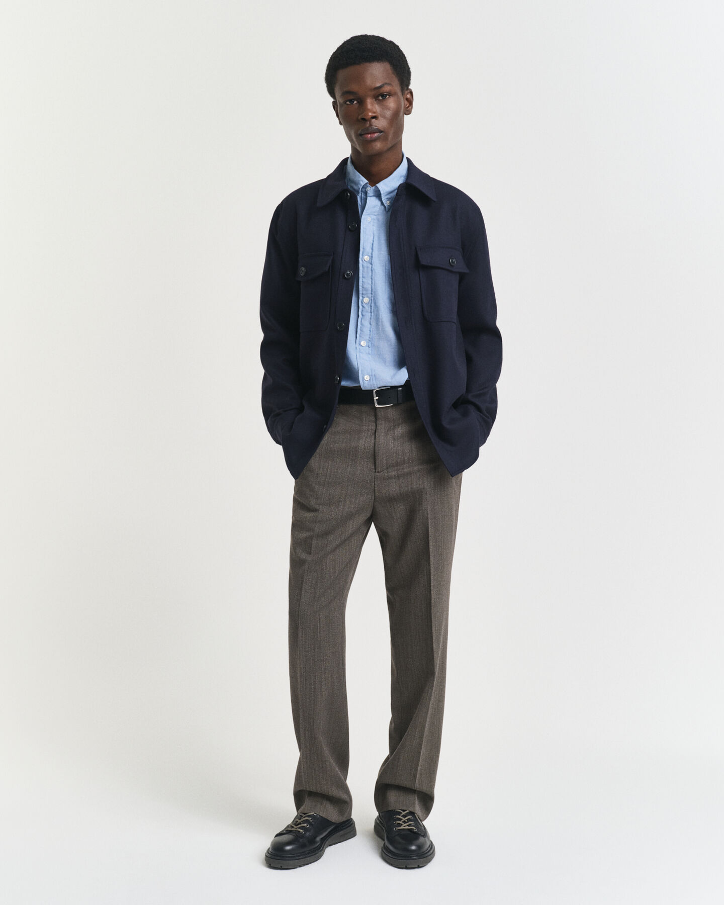 Pantalones de traje con diseño de espiga