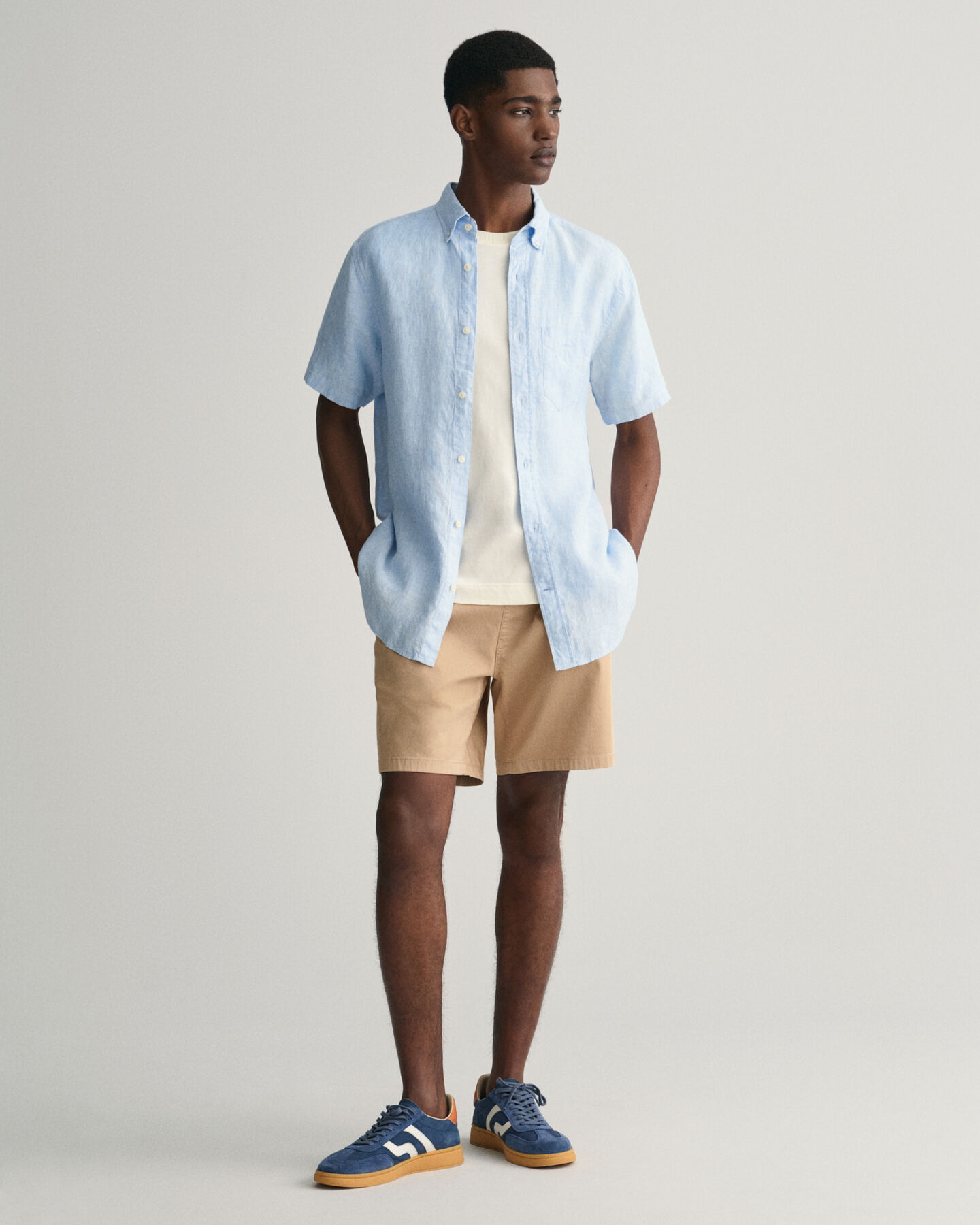 Camisa Regular Fit de manga corta y lino