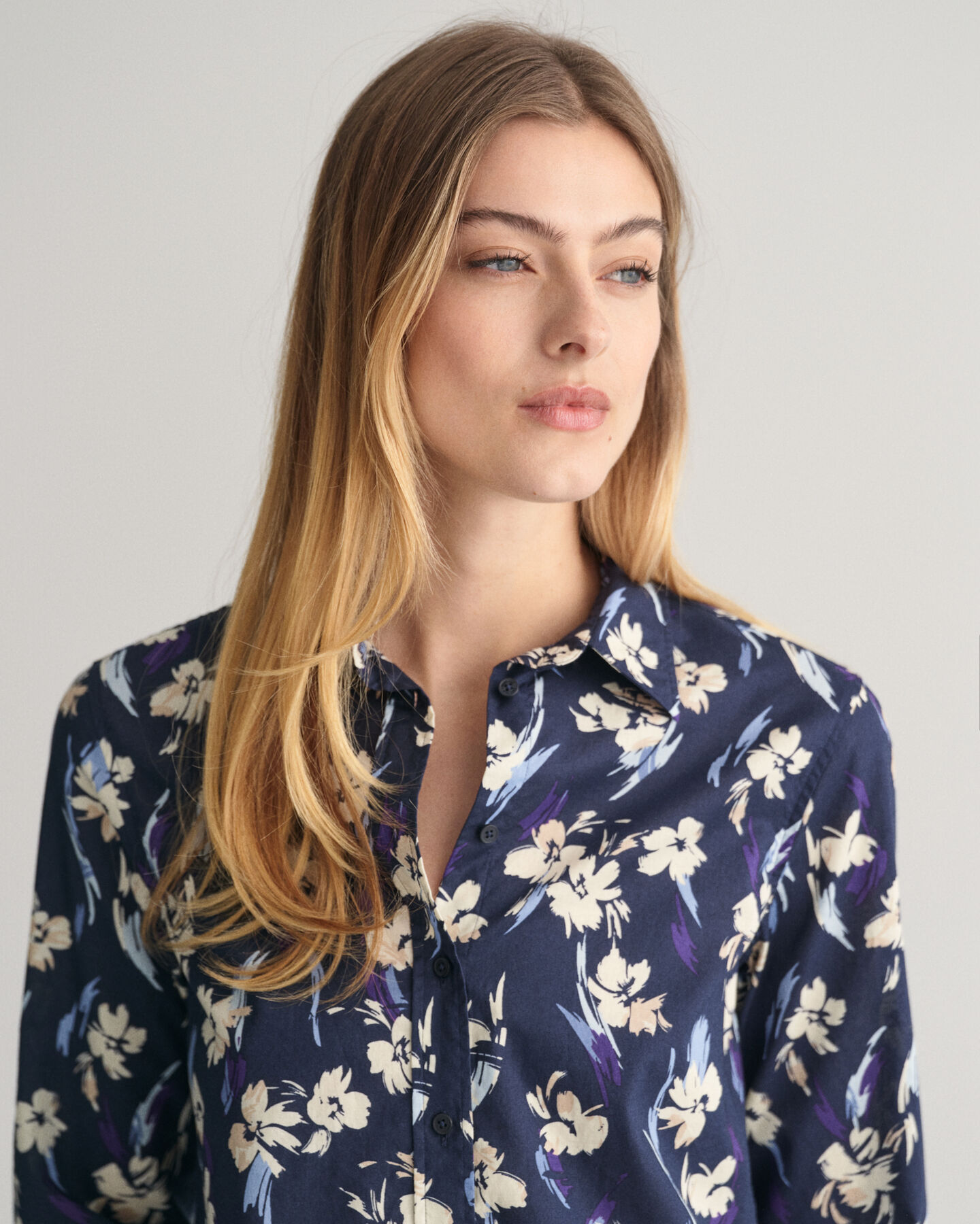 Camisa Regular Fit en gasa de algodón con estampado floral