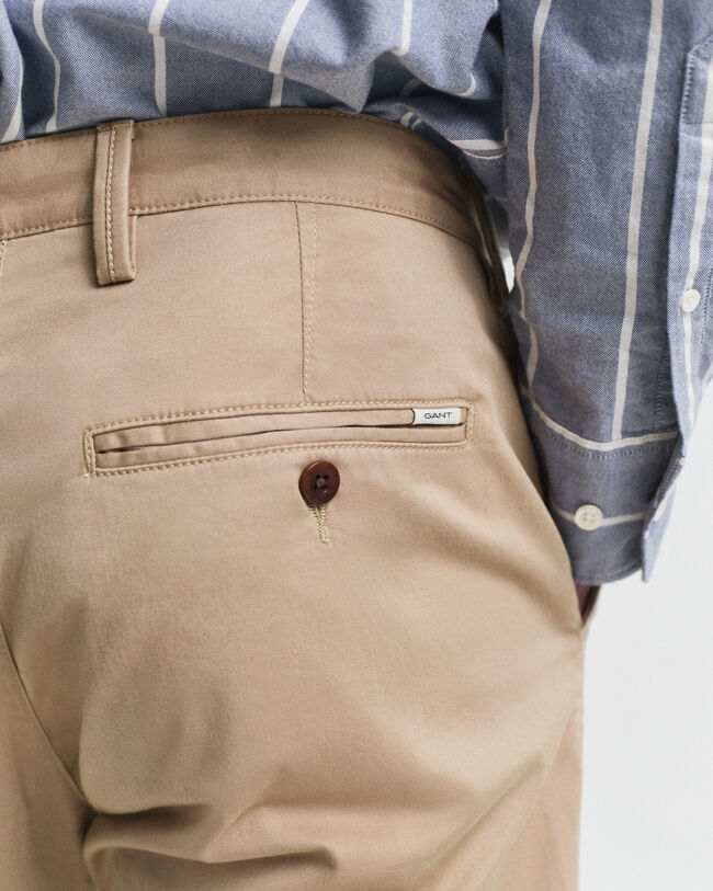 Pantalones chinos Regular Fit de sarga