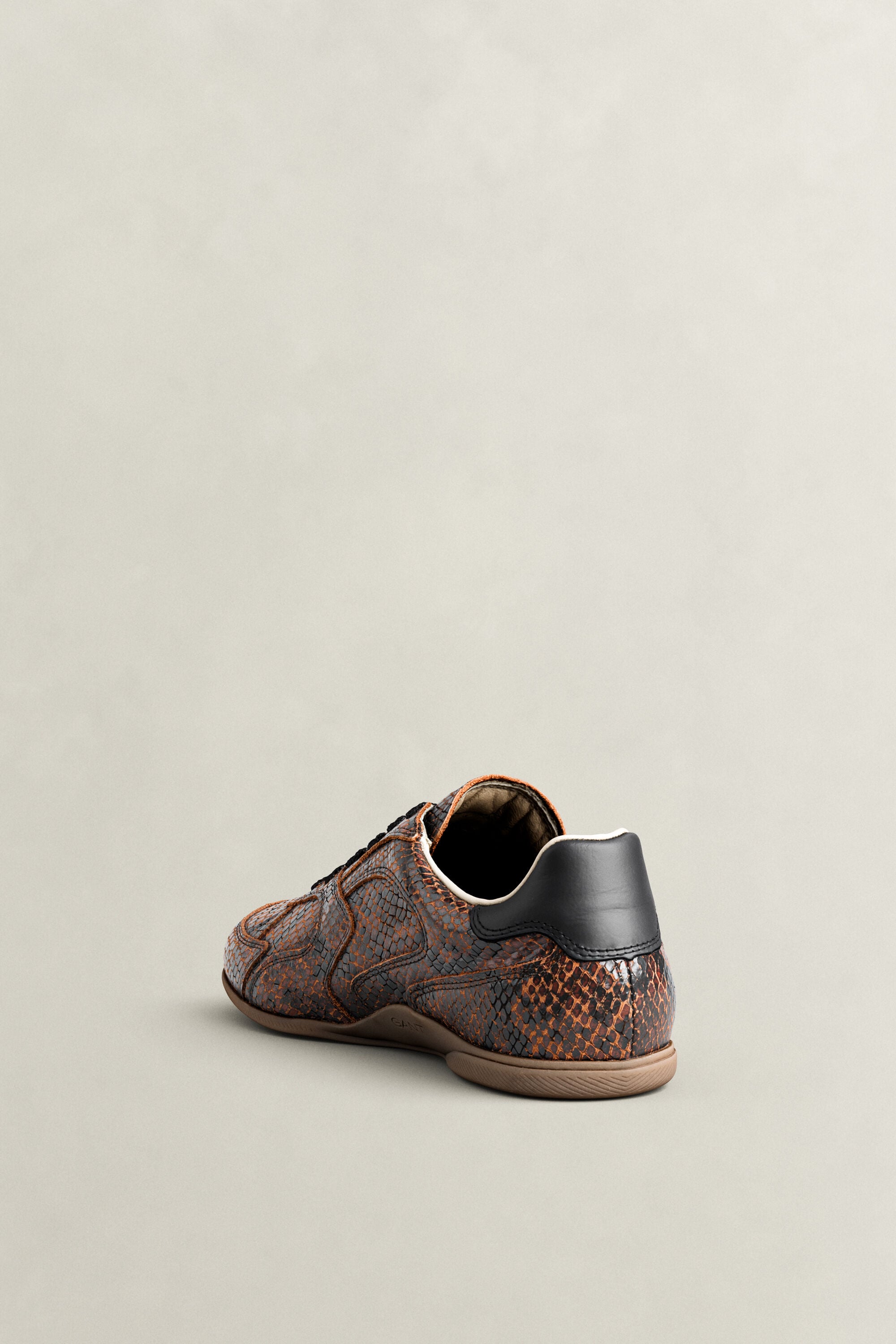 Zapatillas de piel con efecto serpiente Sperly