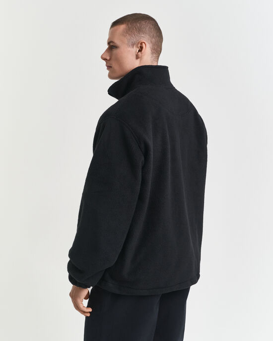 Forro polar con diseño gráfico