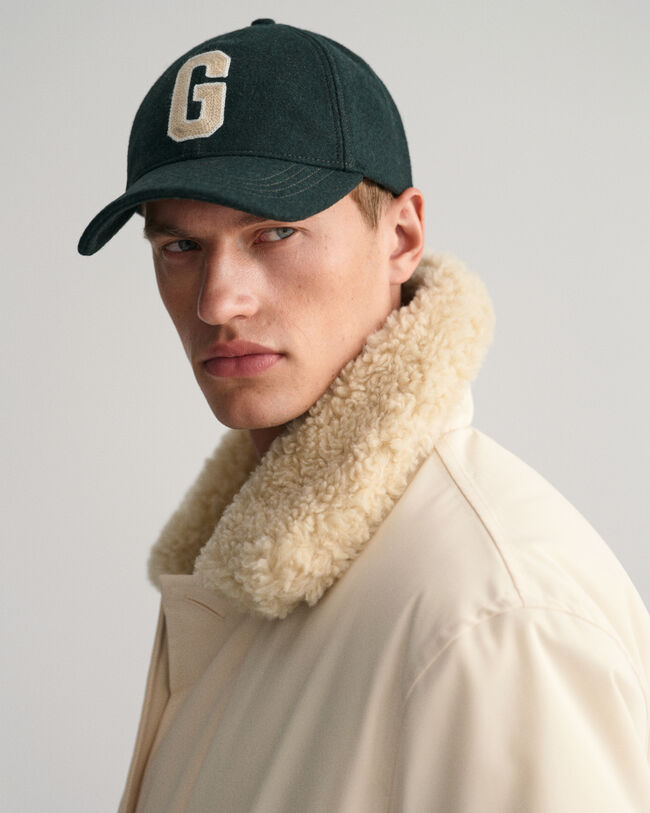 Abrigo funcional y grueso de invierno