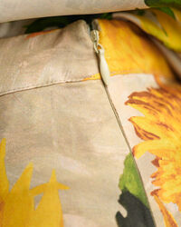 Pantalones de seda y pernera ancha con estampado de girasoles