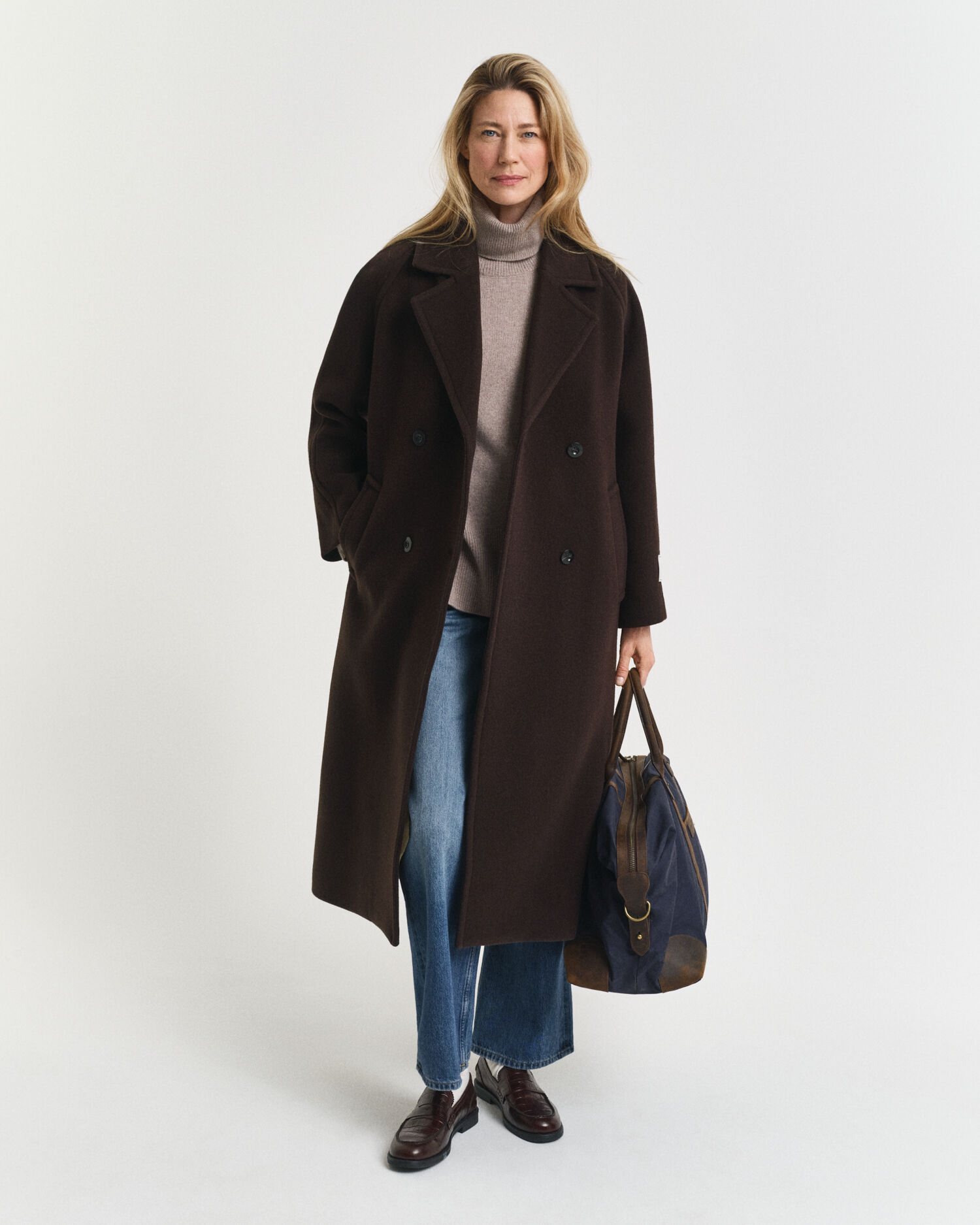 Jersey de cuello de cisne en suave mezcla de lana y cachemir