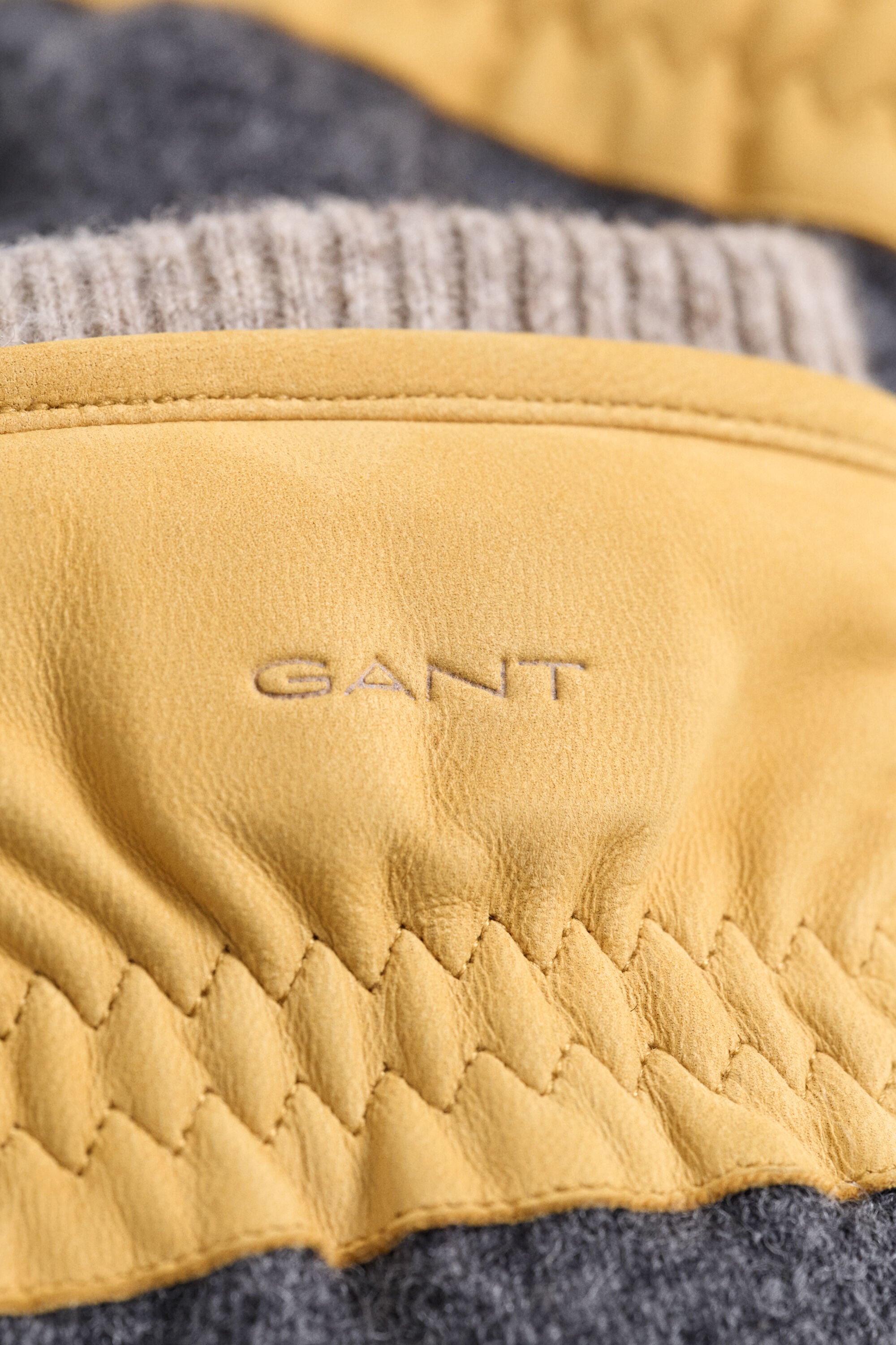 Guantes de nobuk