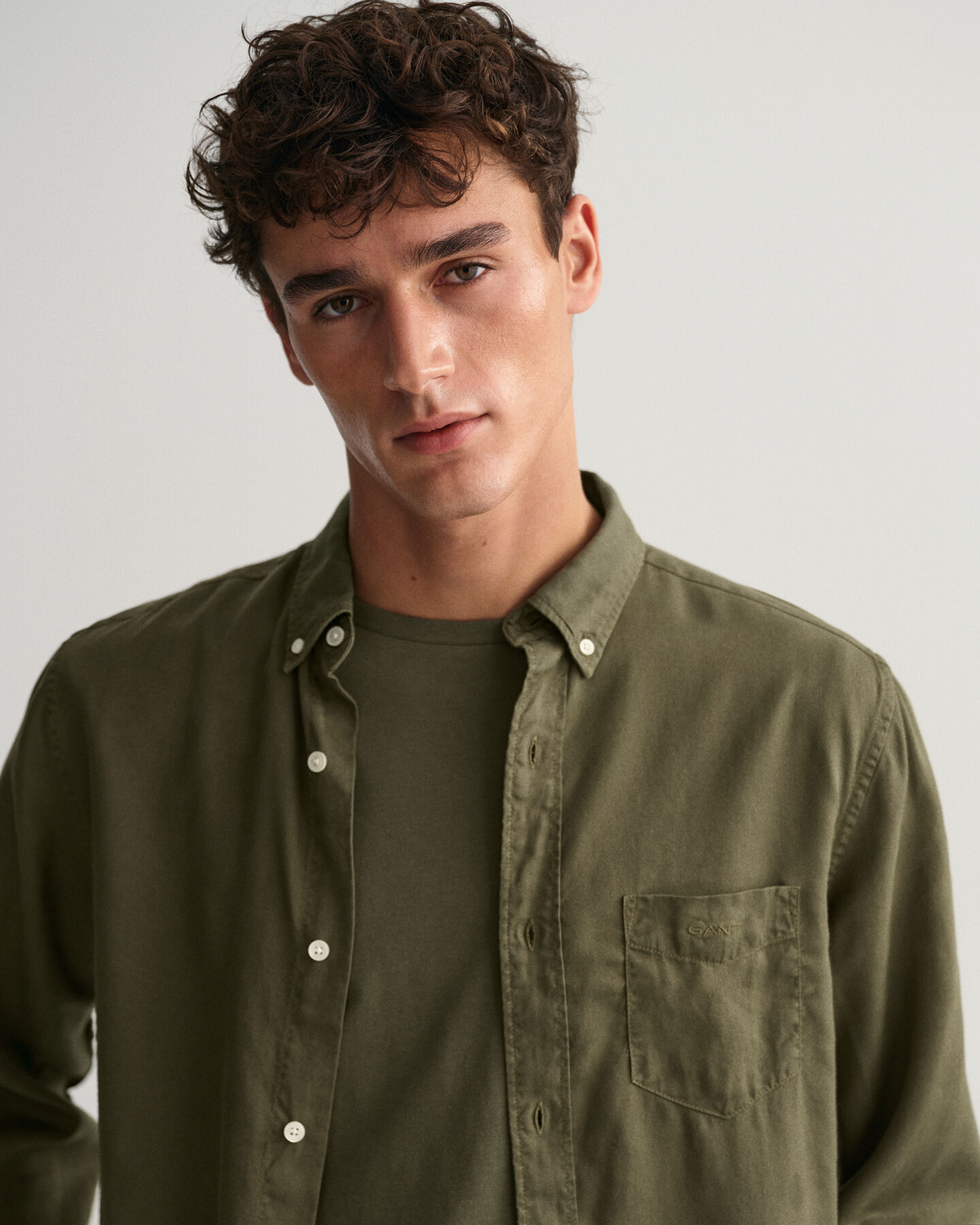 Camisa Regular Fit de lyocell te&ntilde;ida en prenda