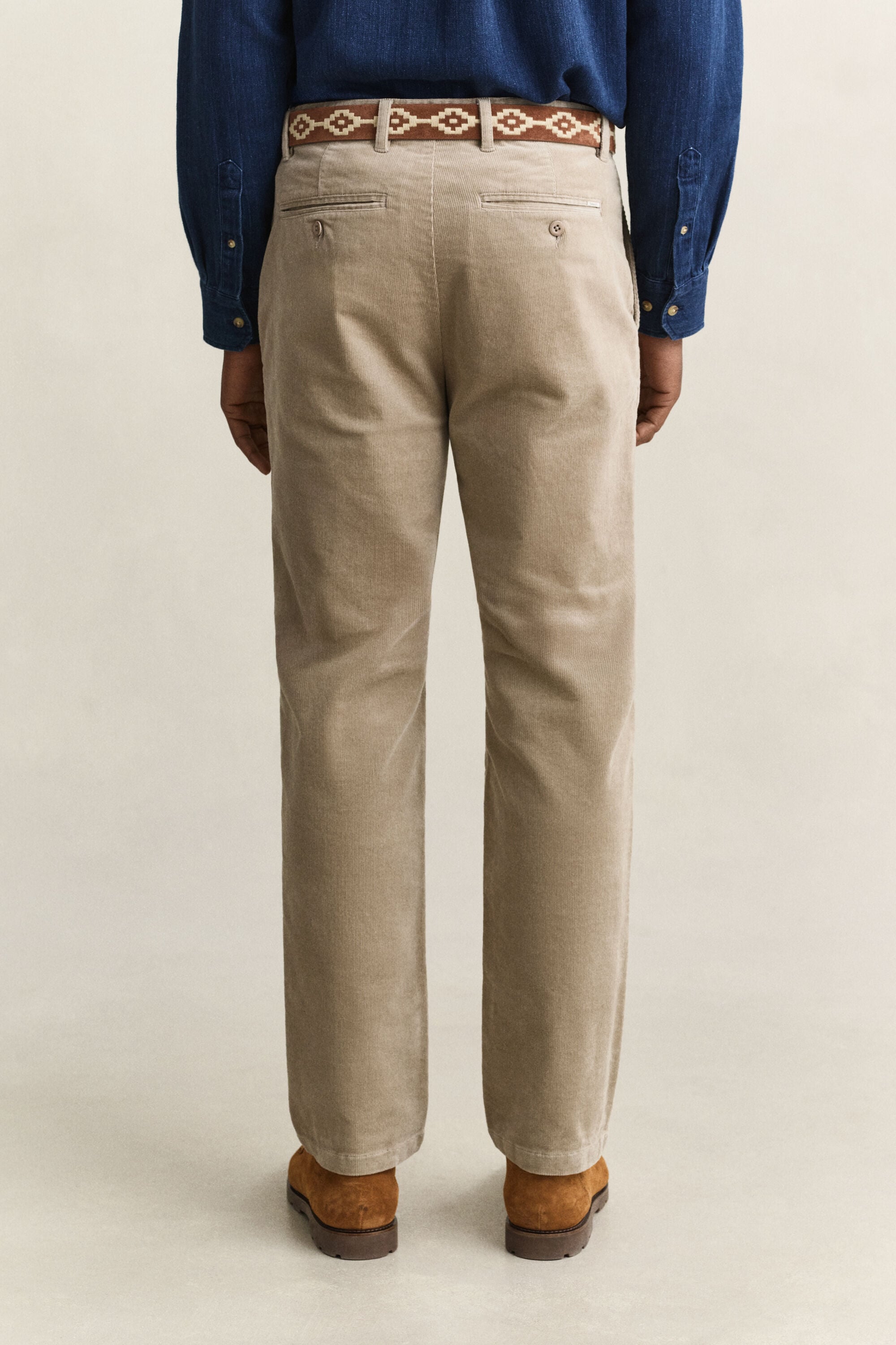 Pantalones chinos Regular Fit de pana