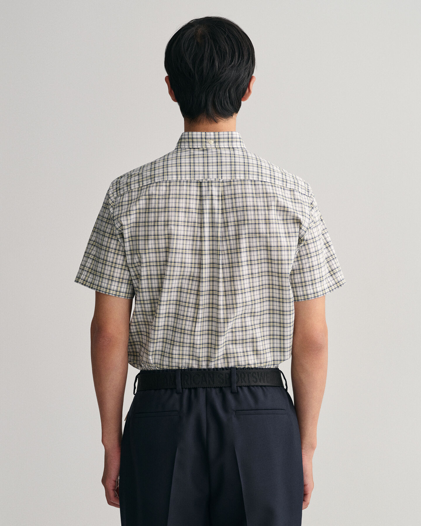 Camisa Regular Fit de manga corta en popelina con microestampado de cuadros