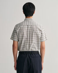 Camisa Regular Fit de manga corta en popelina con microestampado de cuadros