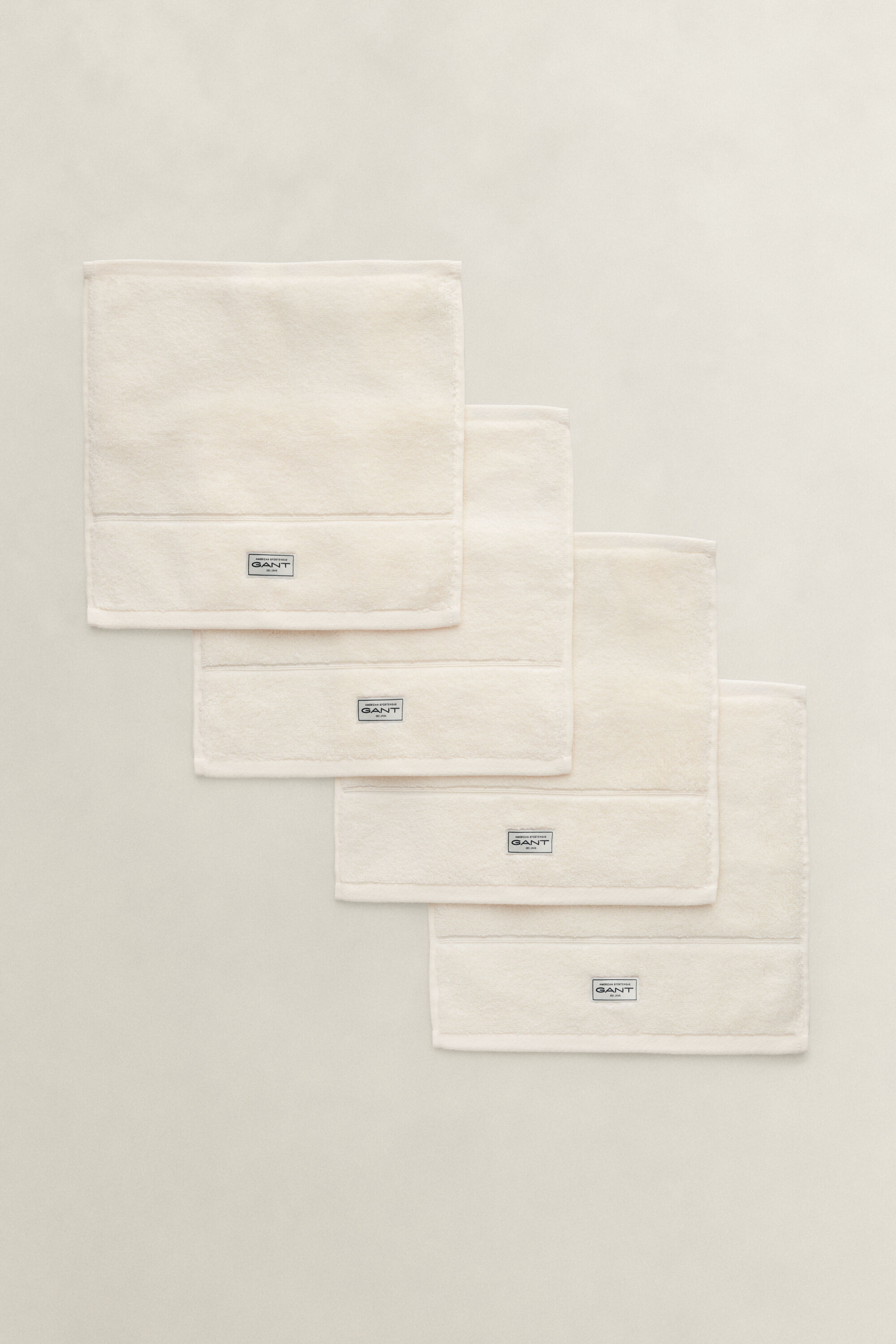 Paquete de cuatro toallas Premium 30 × 30