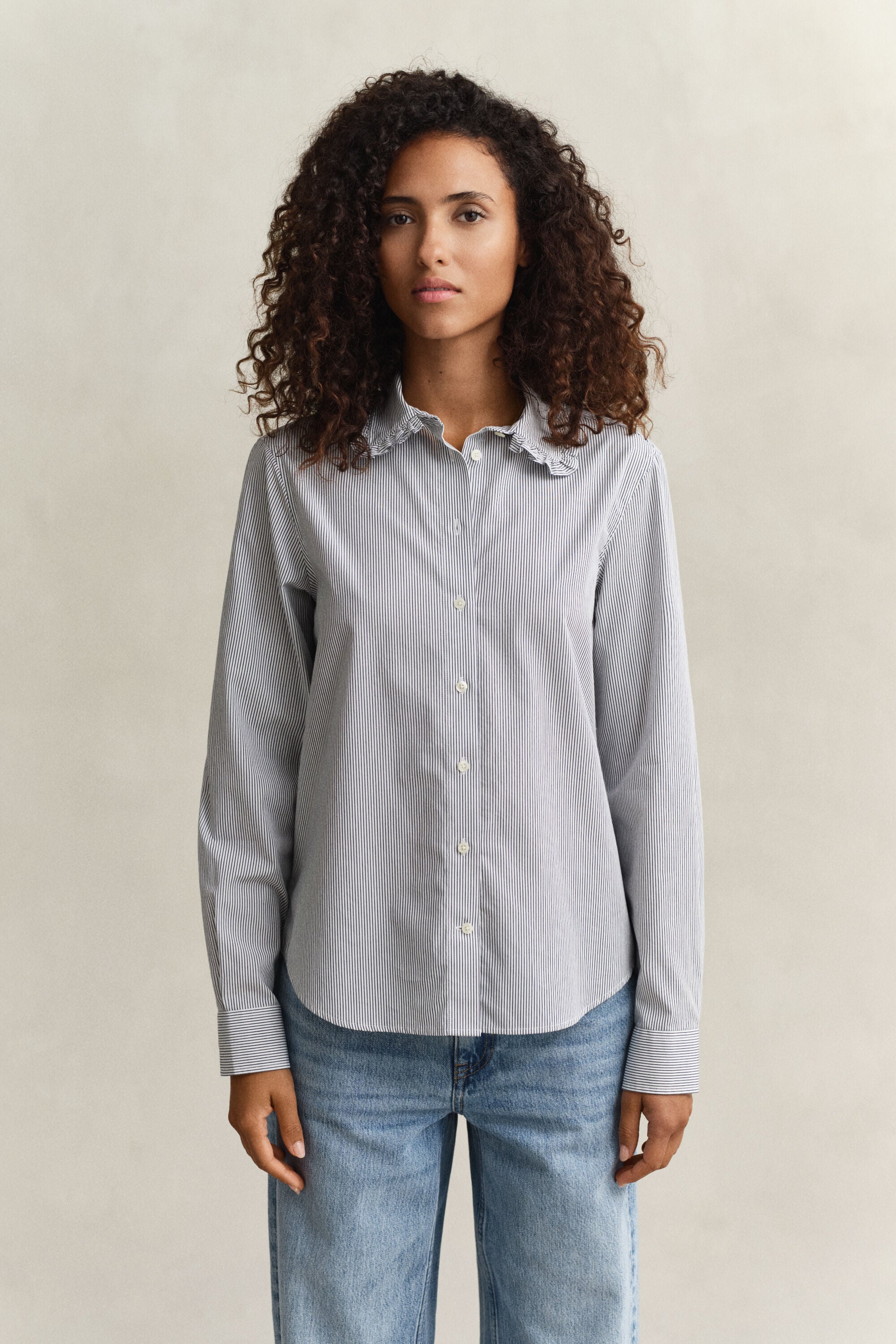 Camisa de algodón a rayas con volantes