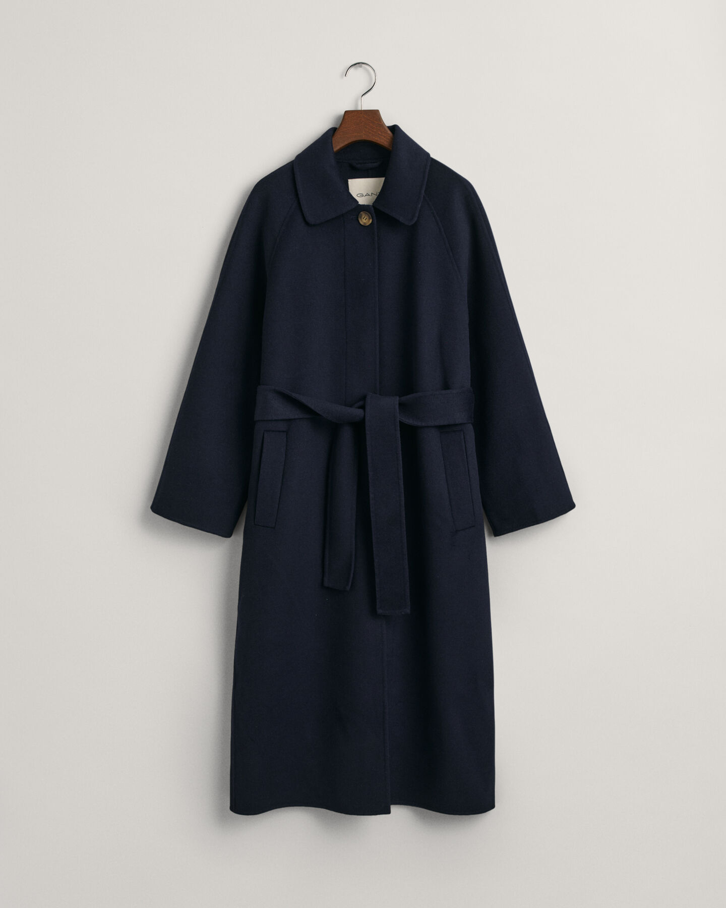 Gab&aacute;n cosido a mano