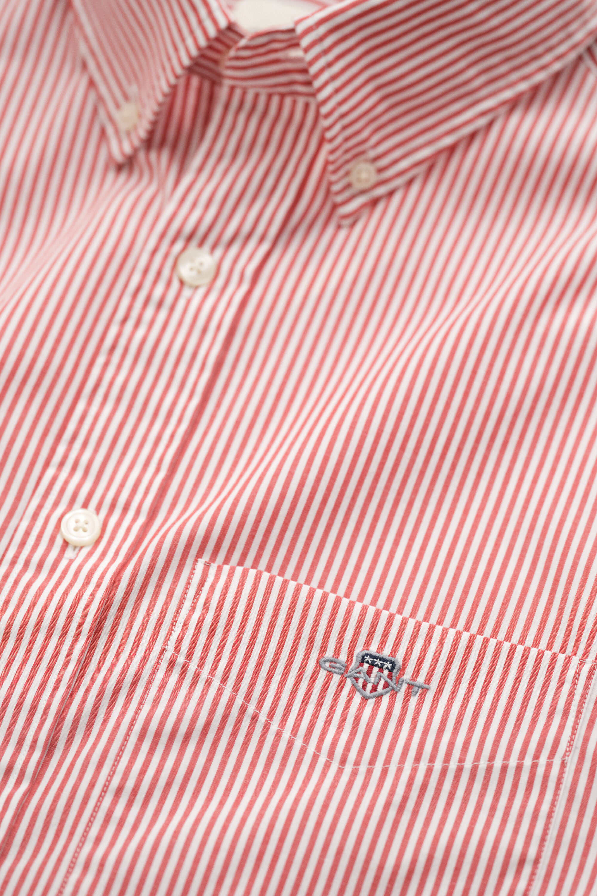 Camisa clásica de popelina de rayas finas