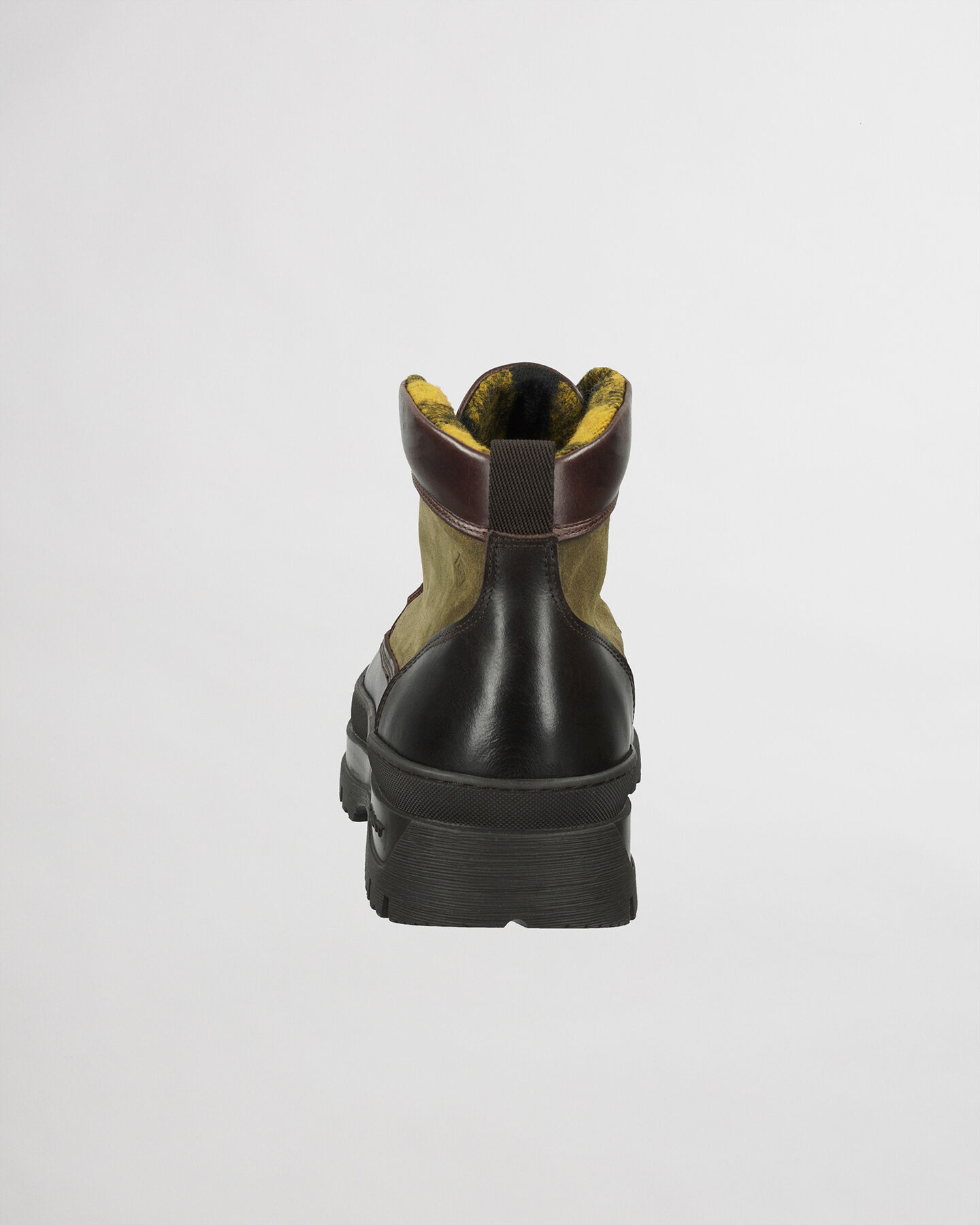 Botas de ca&ntilde;a media con cordones St Grip