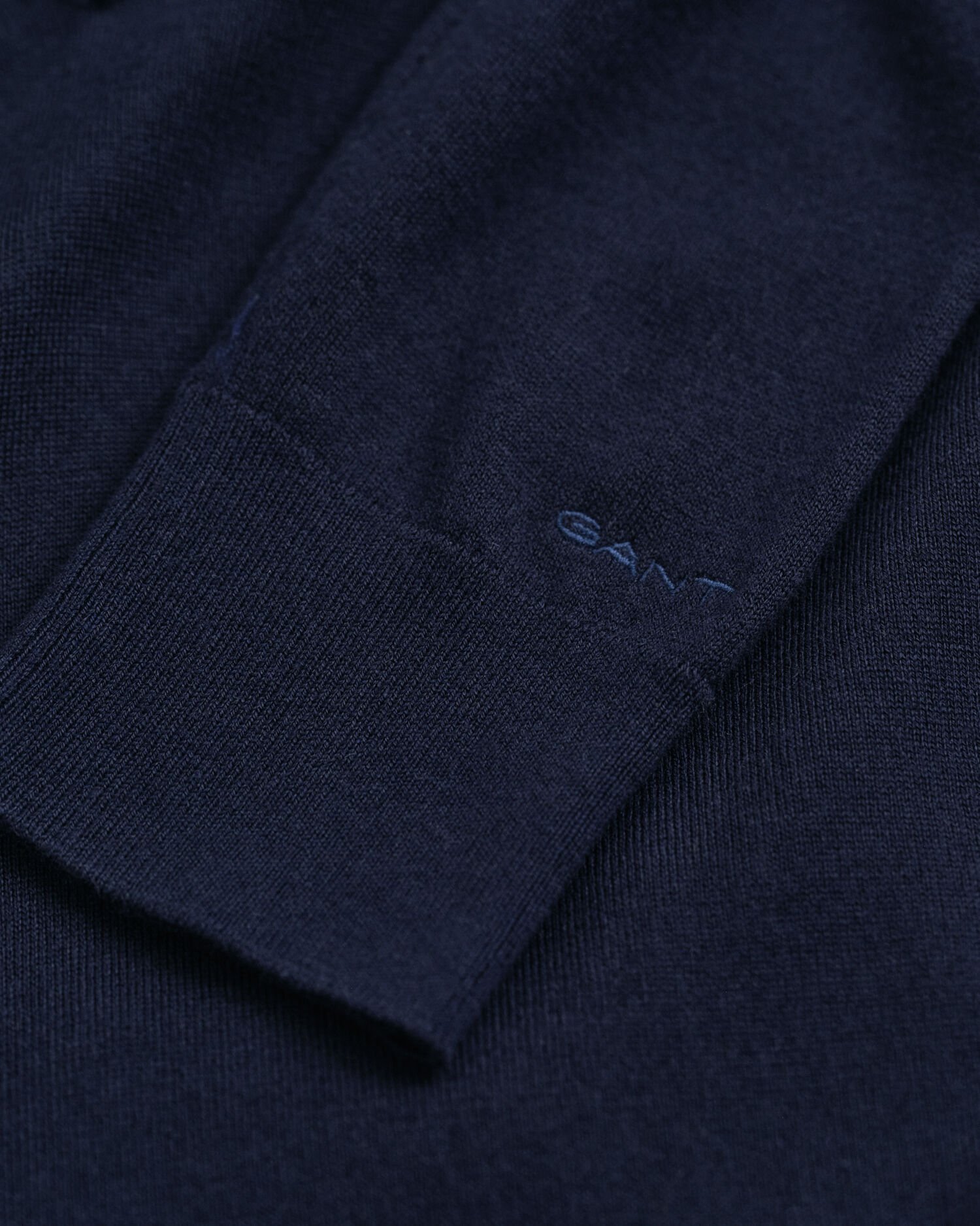 Jersey de cuello de pico en punto fino