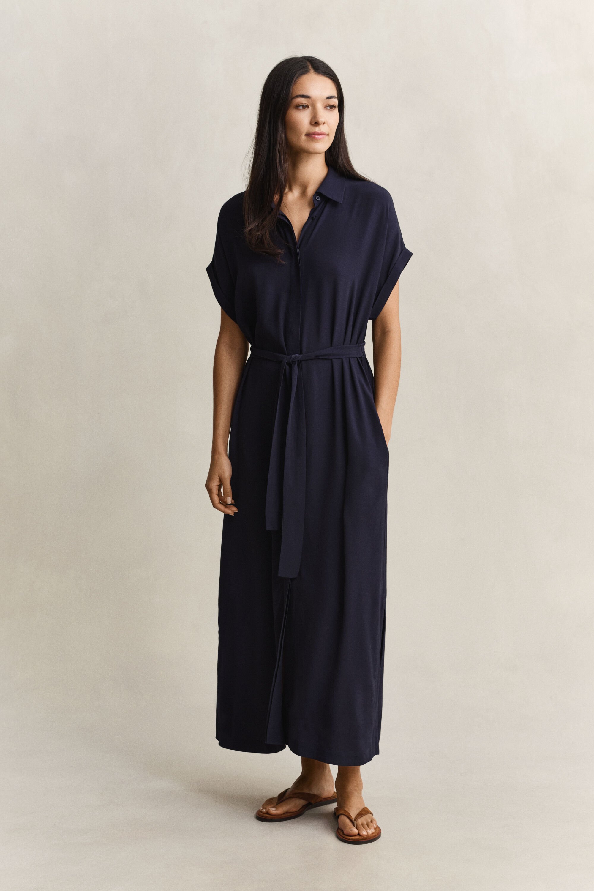 Vestido camisero con manga casquillo