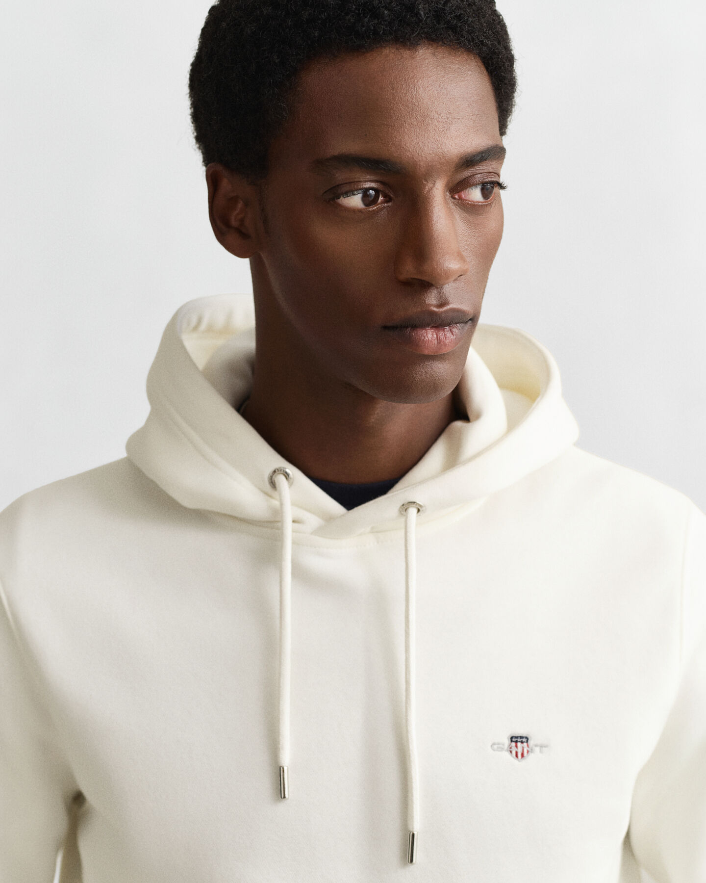 Sudadera con capucha Shield