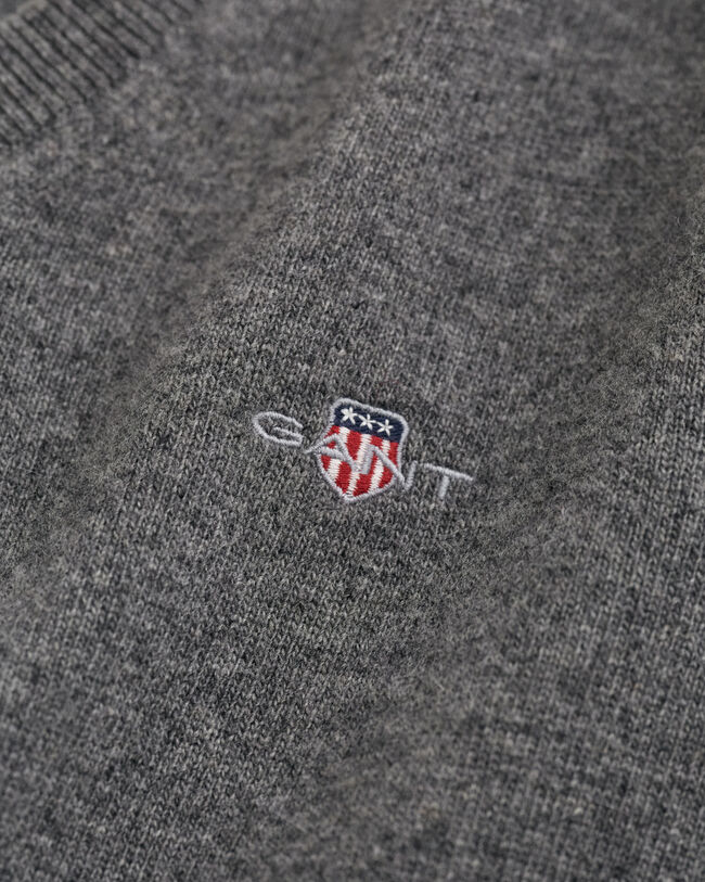 Jersey de cuello de pico en lana de oveja muy fina