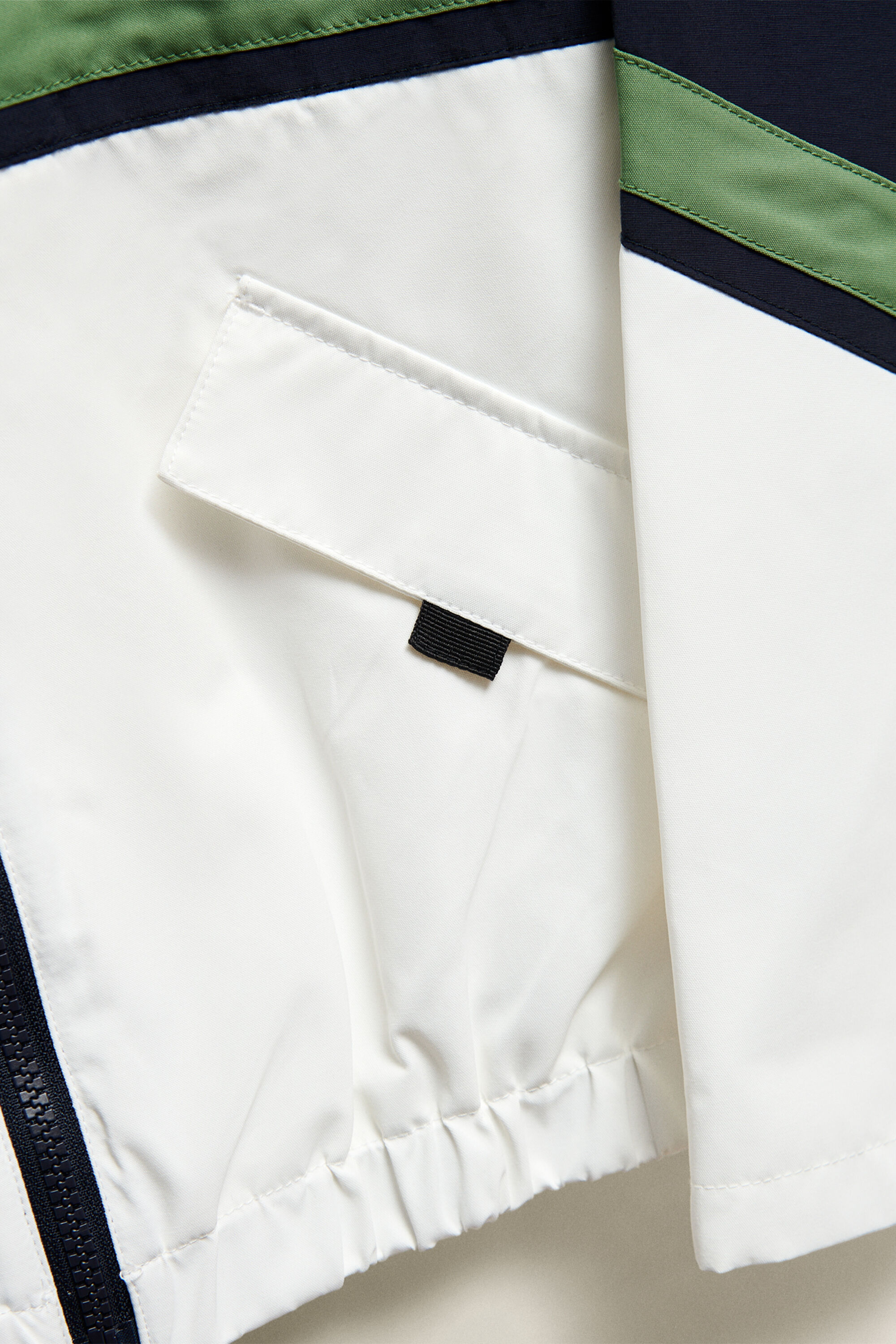 Windcheater con diseño en contraste Boys